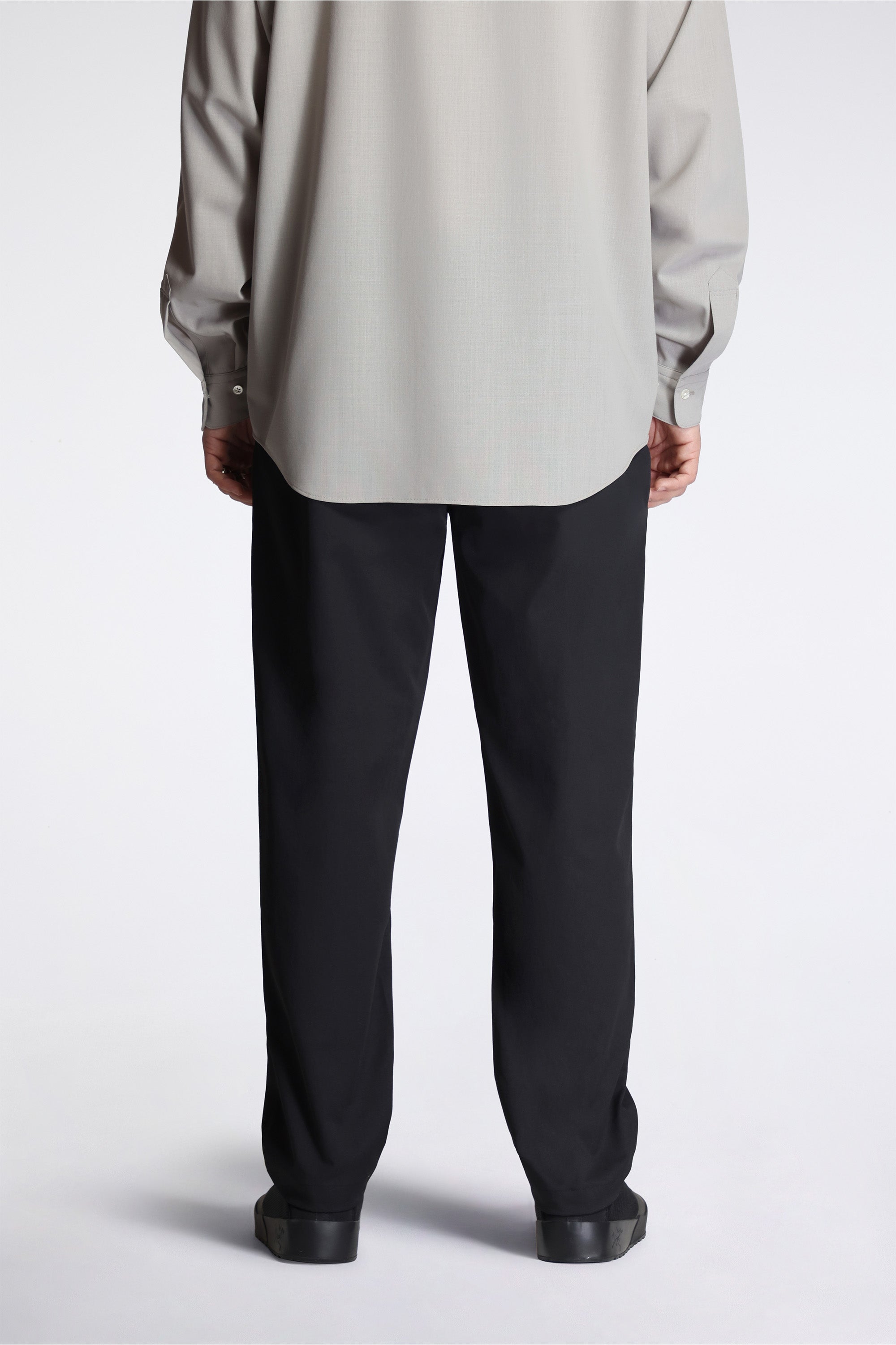 One Tuck Tapered Stretch Pants Black