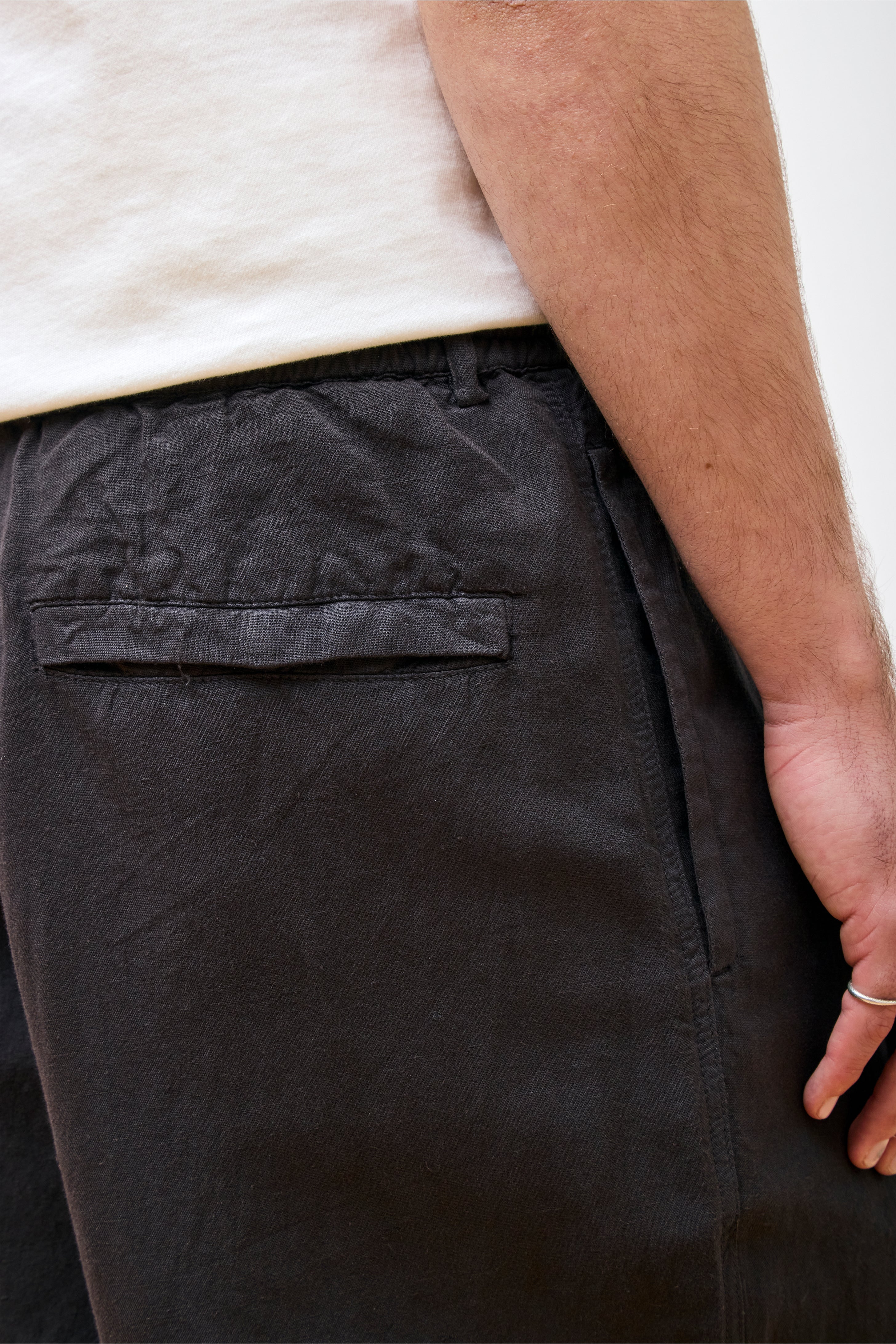 Hemp Pleated Track Pant Black