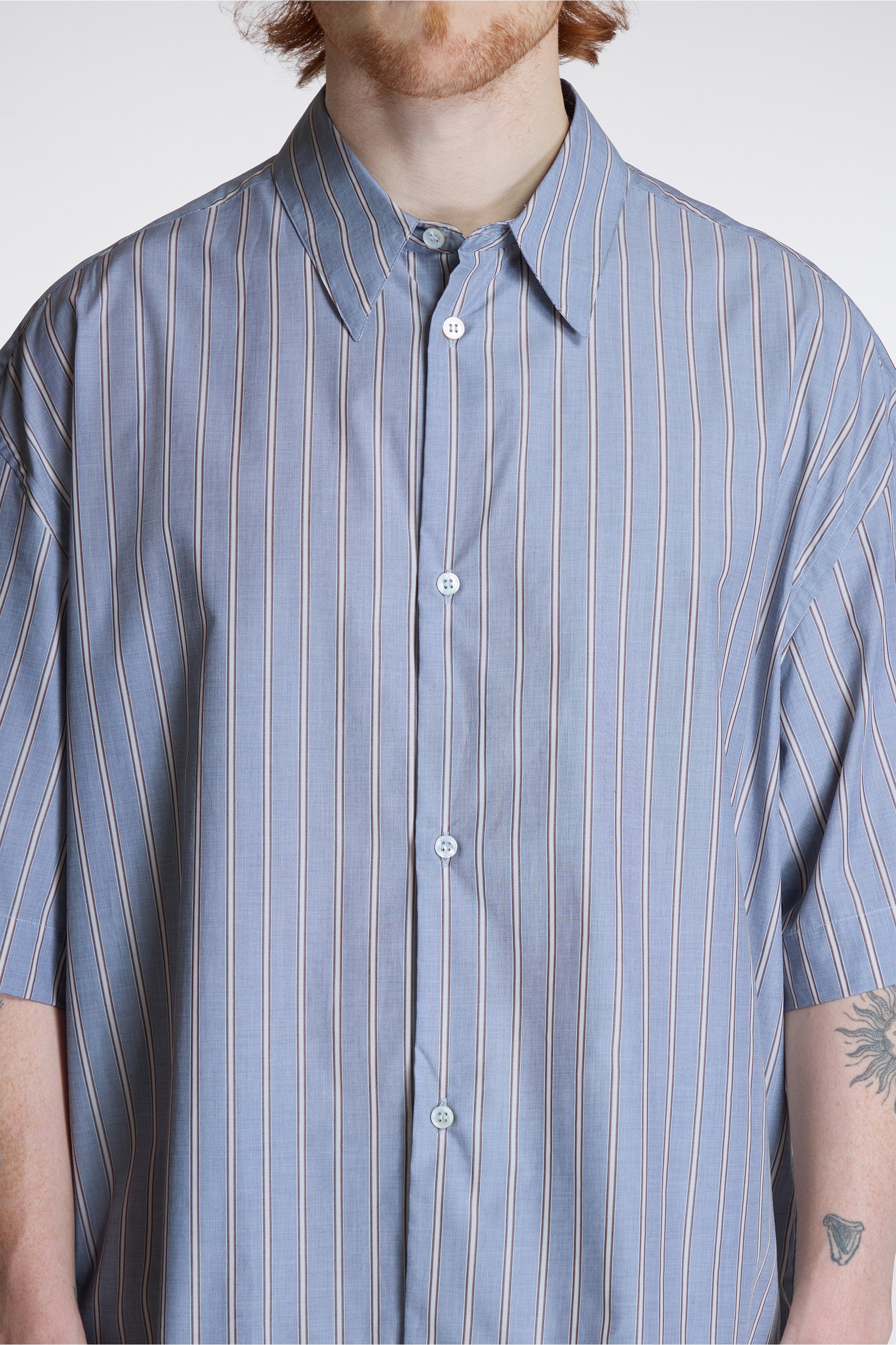 Sanko Ss Boxy Shirt Grey / Brown
