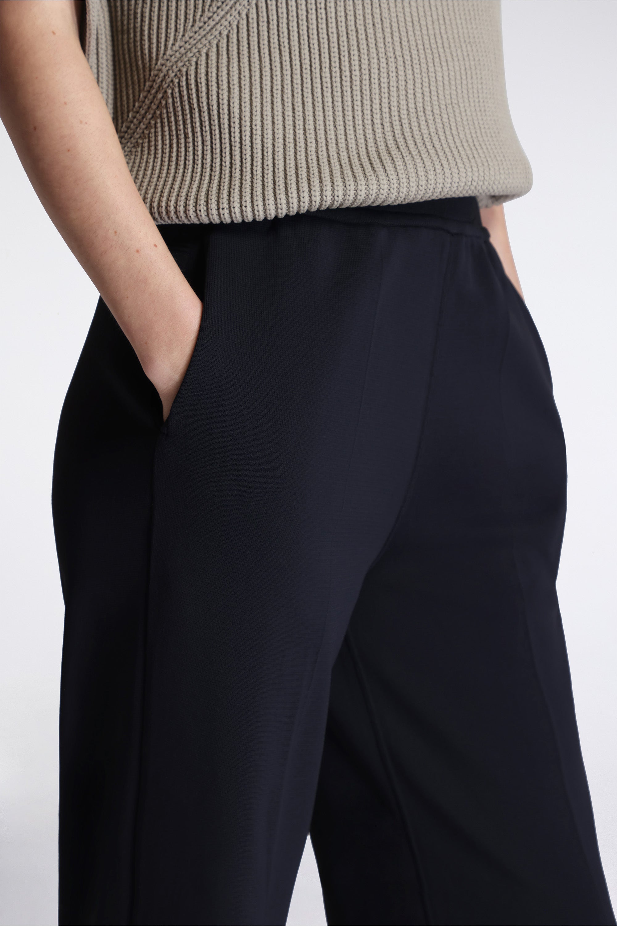 Soft Milan Semi Wide Pants Black