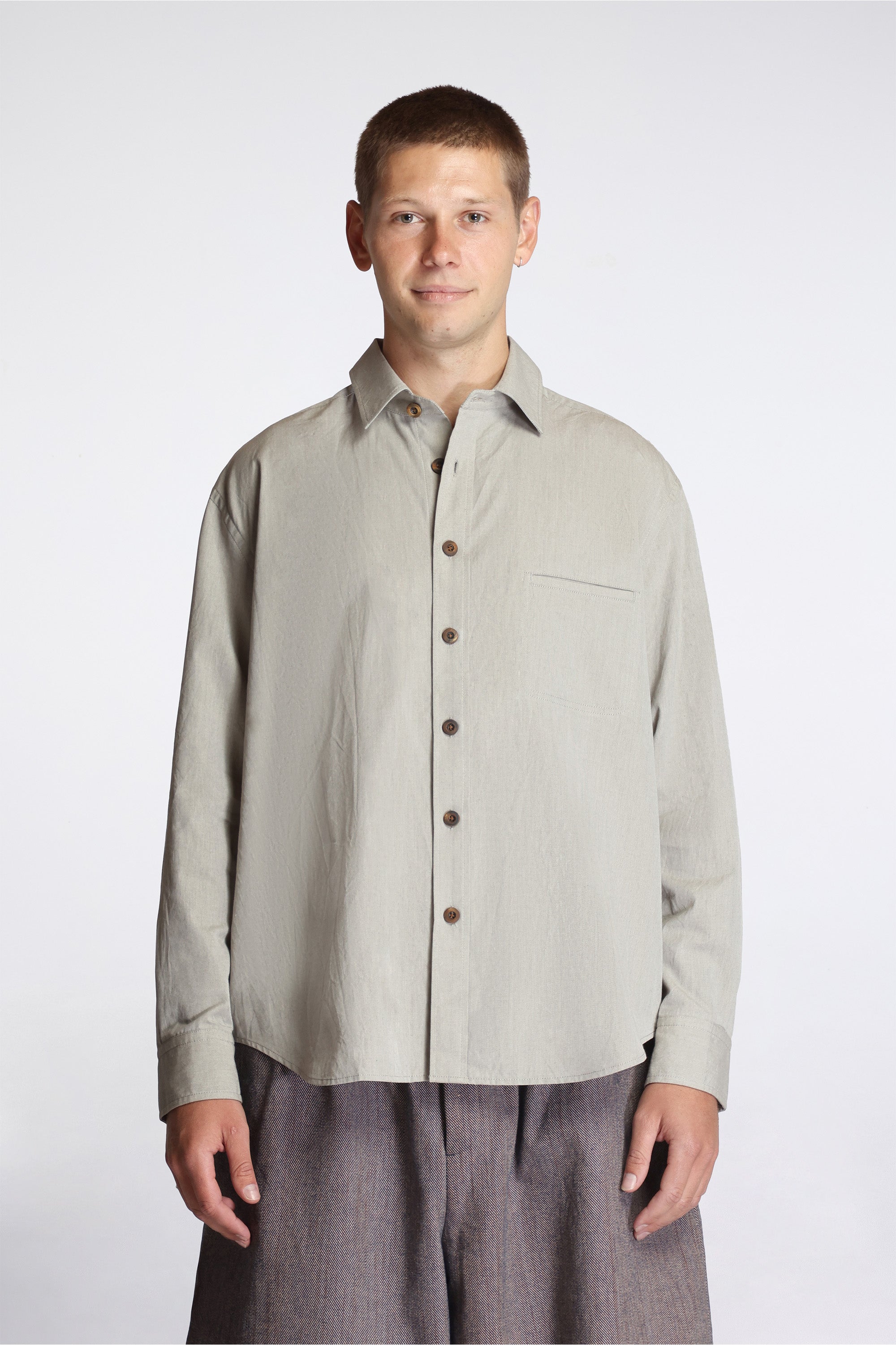 Easy Shirt Warm Gray Washed Cotton Shirting