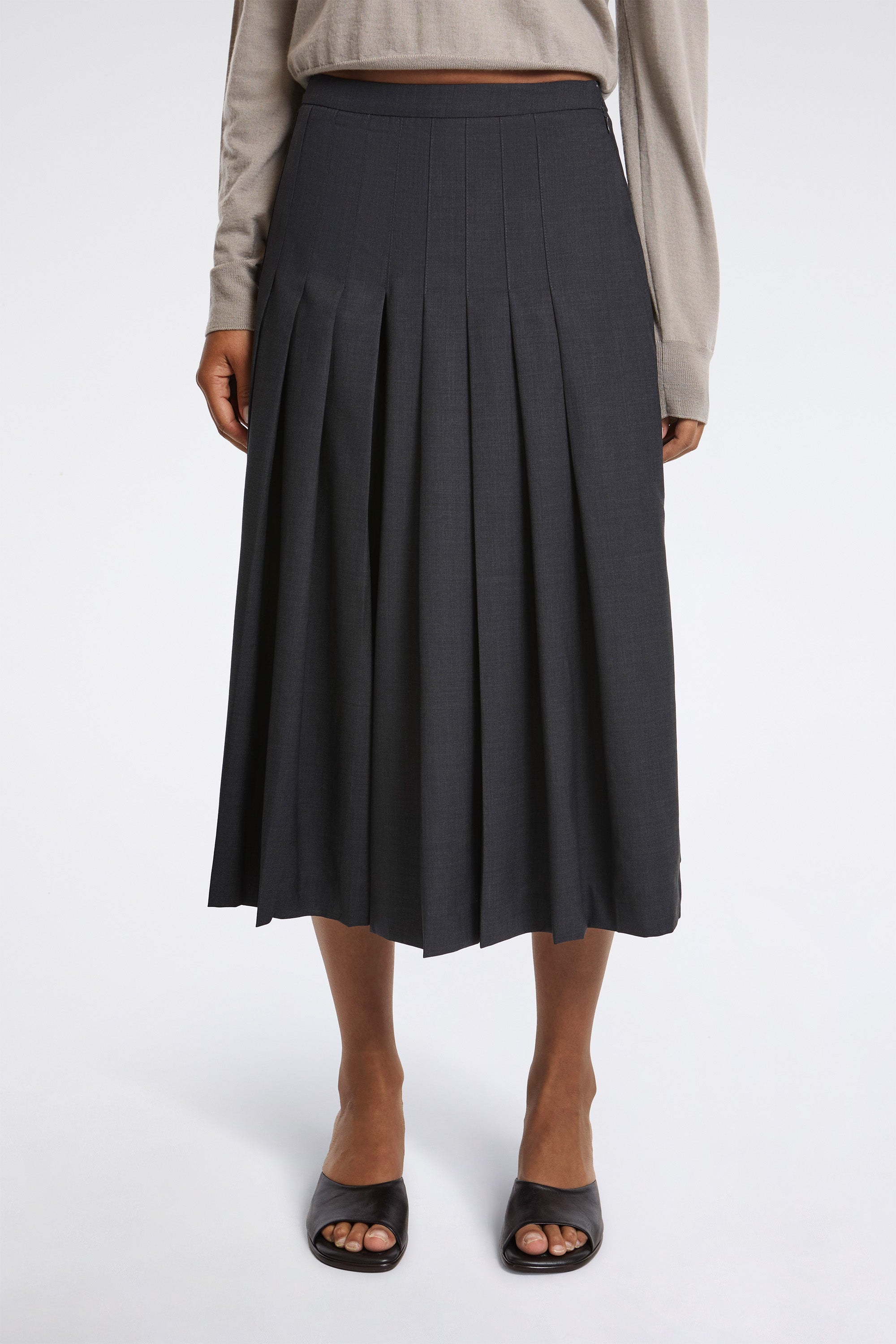 Pleated Wool Culotte Charcoal