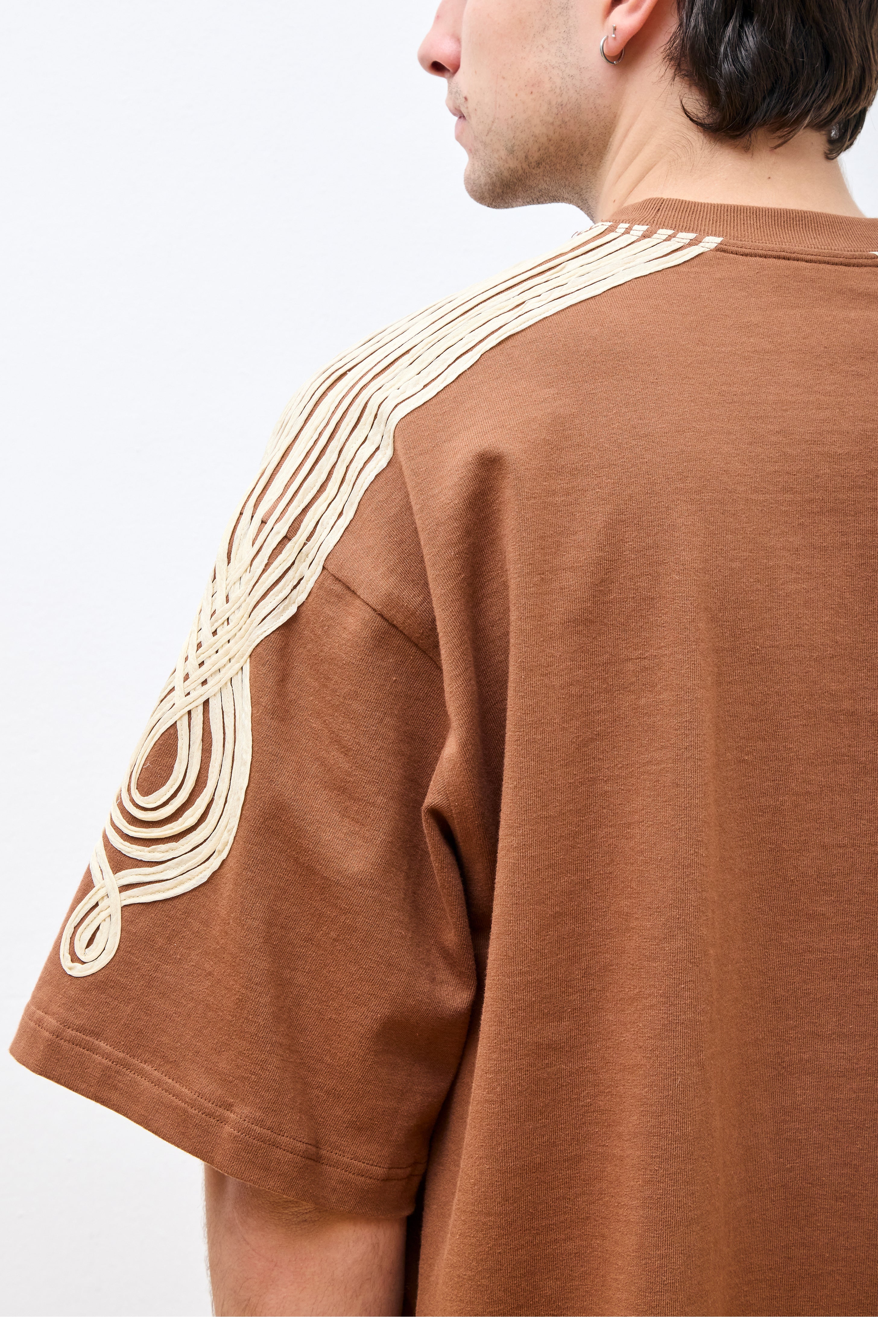 "Appliqué" Gym Tee Brown