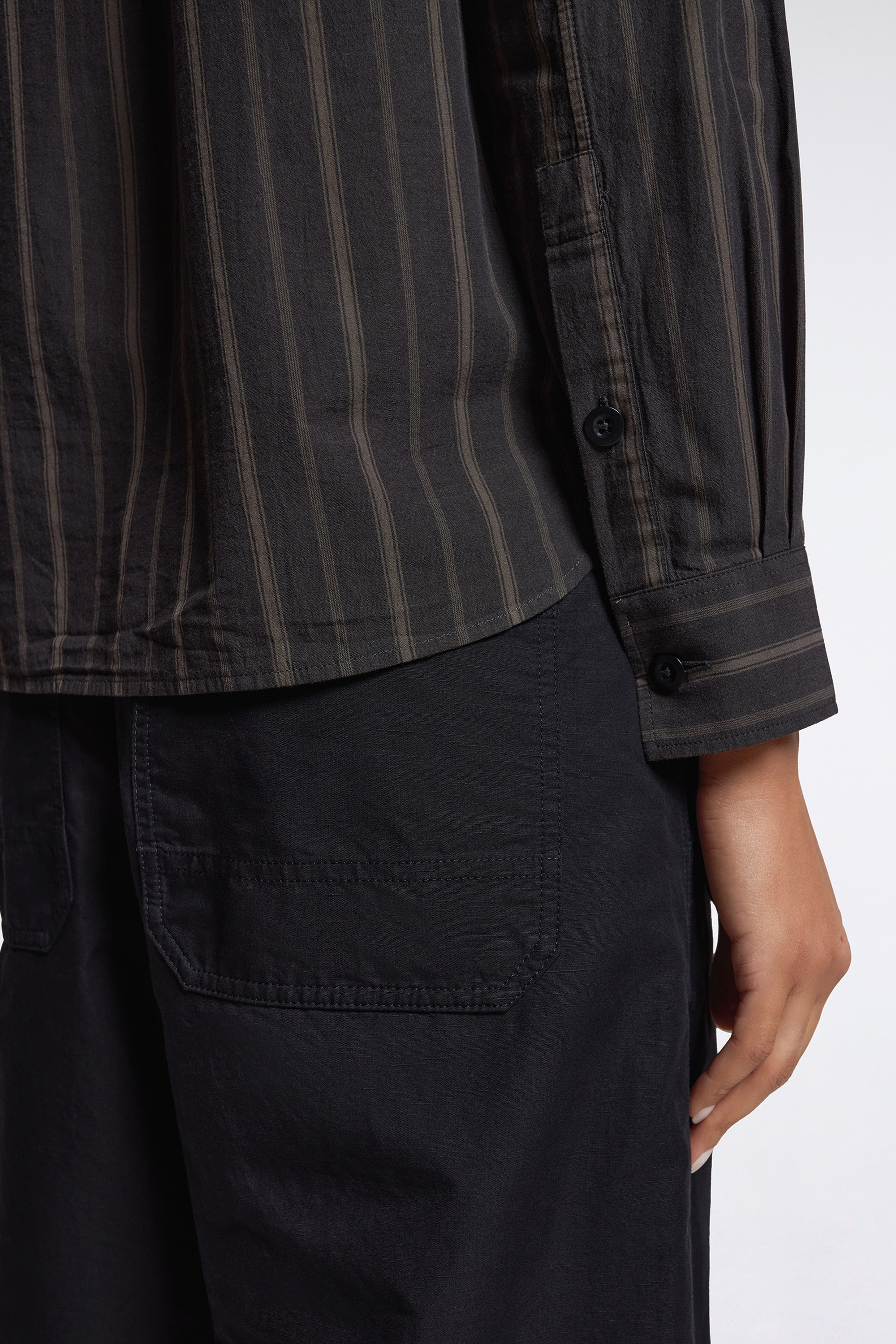 MHL Simple Shirt Off Black / Khaki