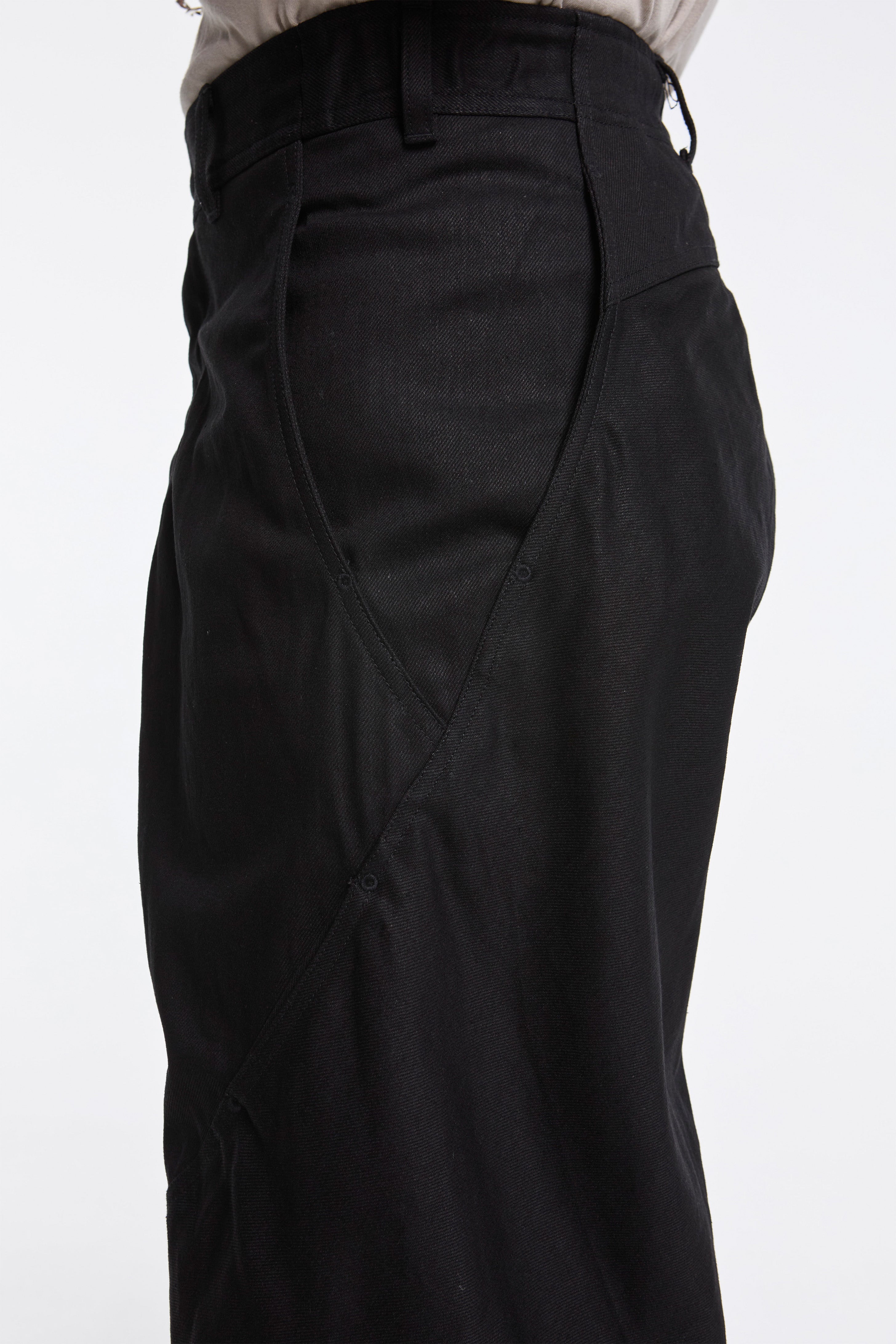 Helicoid Jeans Black