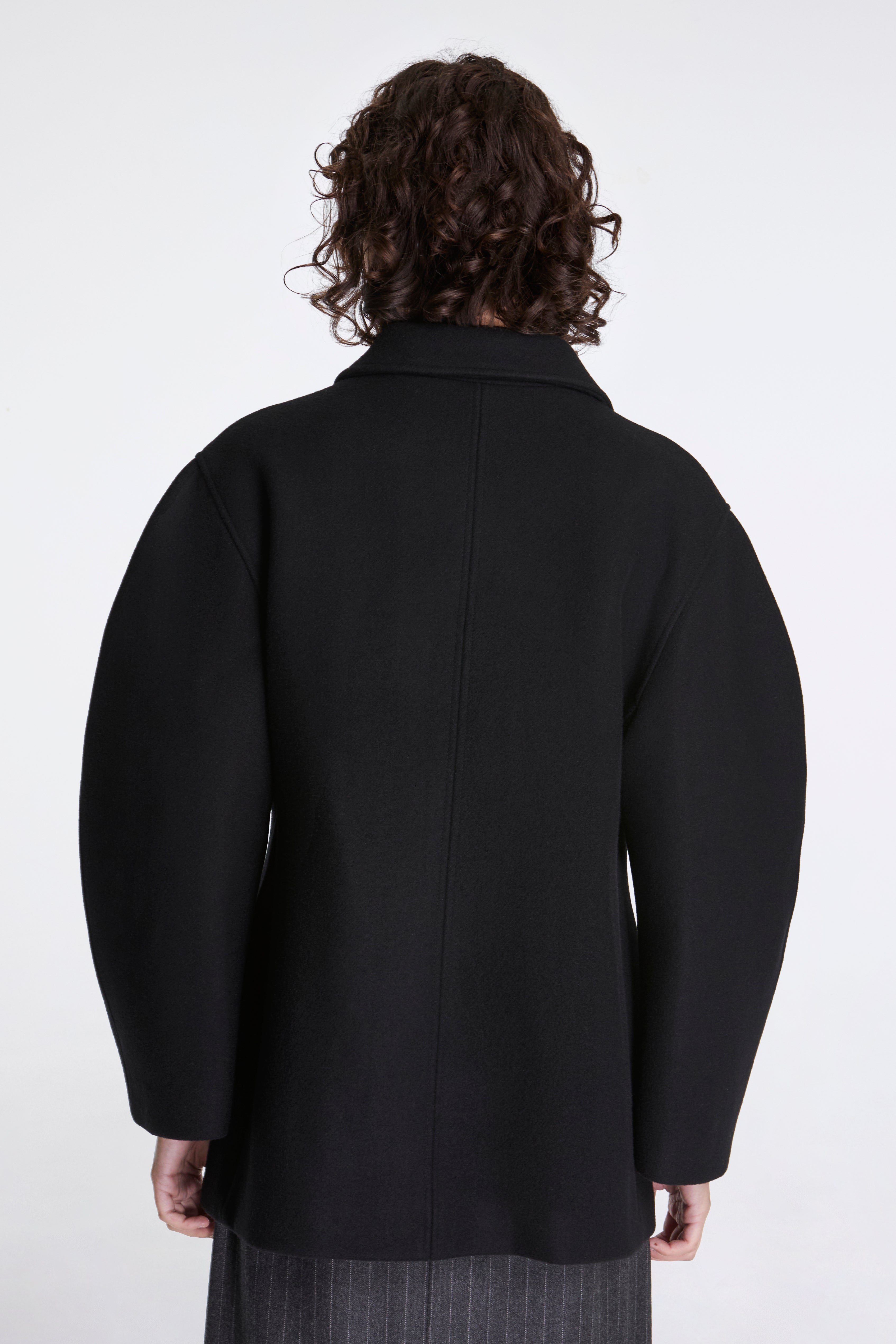 Hourglass Half Coat Black