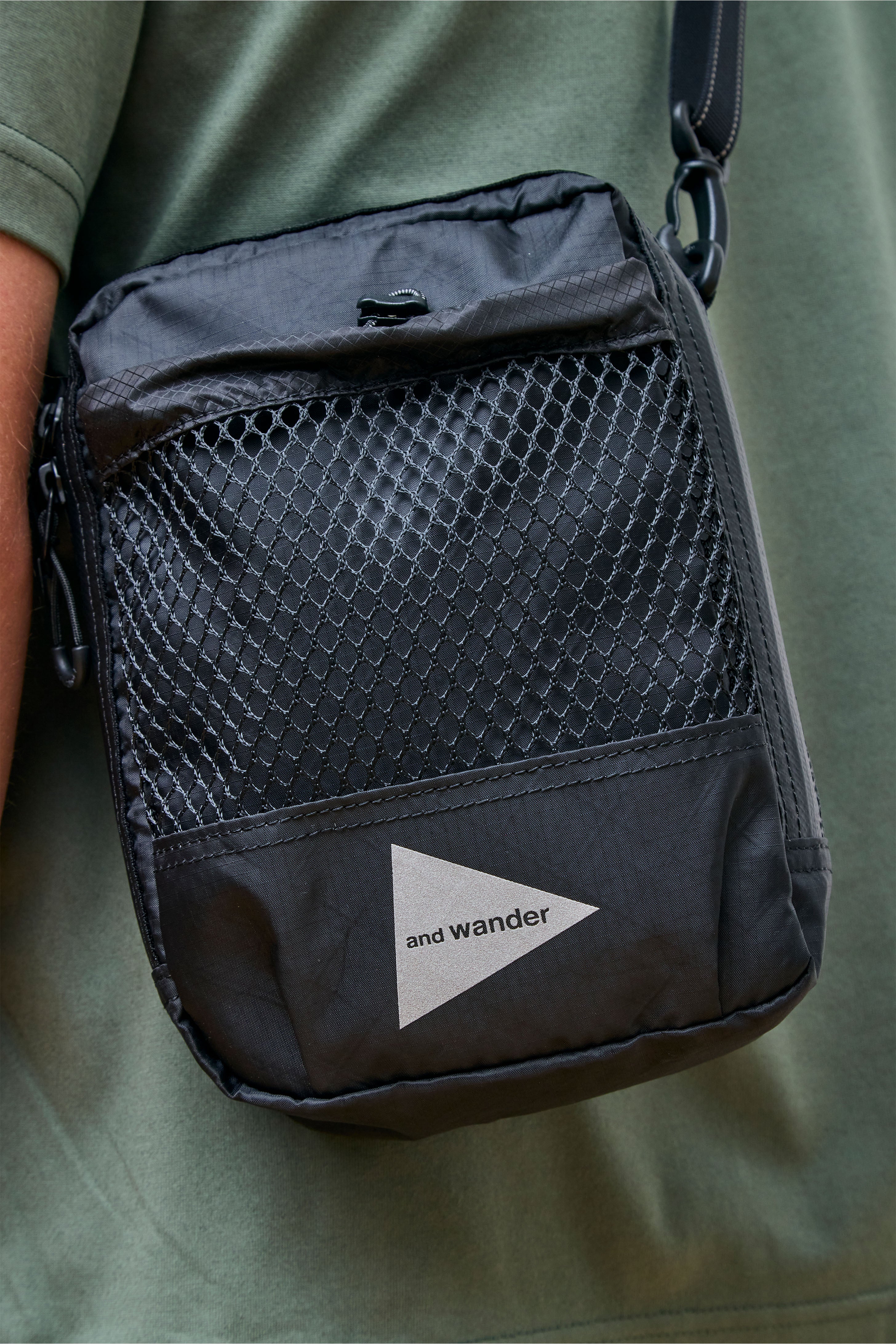 Ecopak Sholder Pouch Black