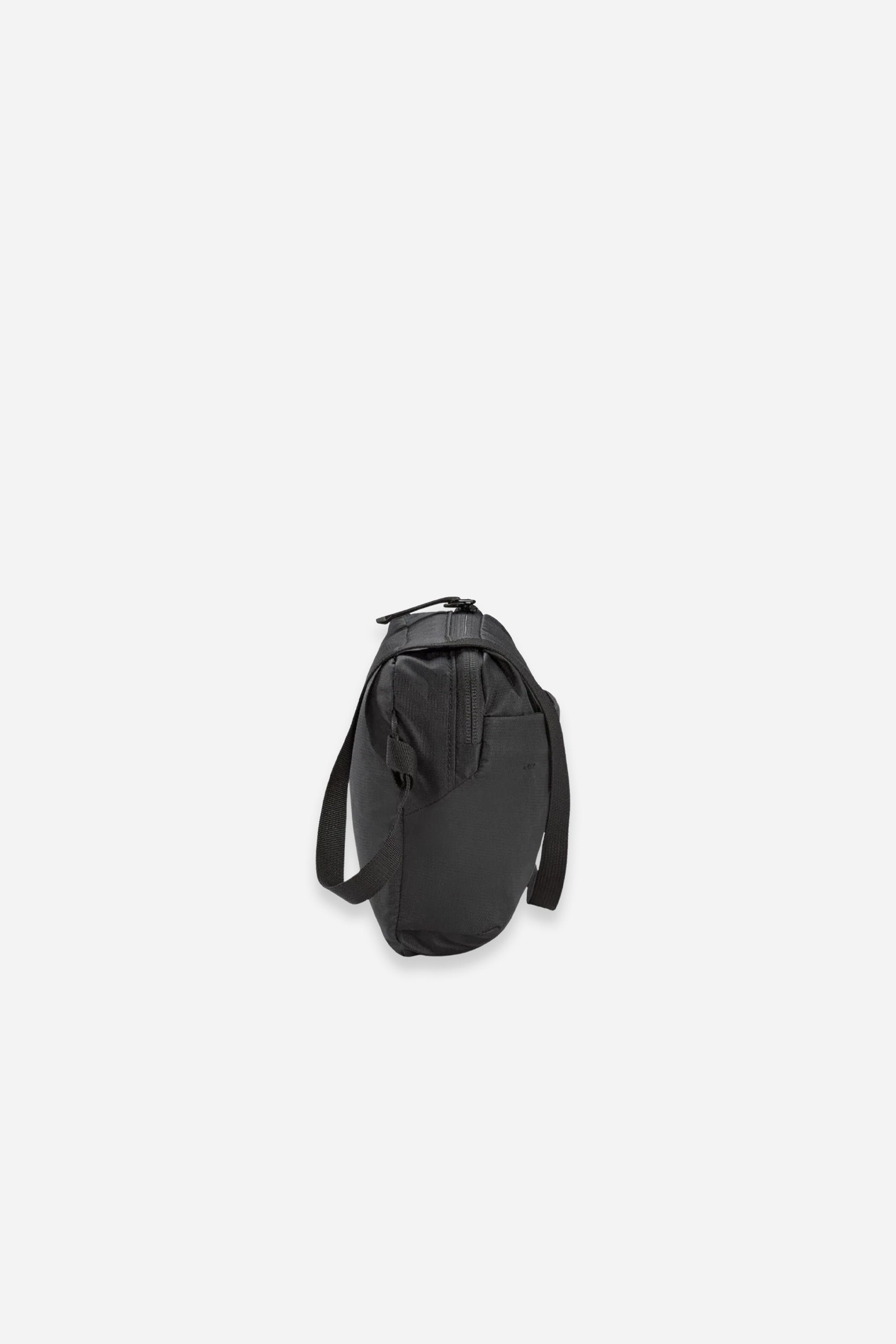 Heliad Crossbody Black