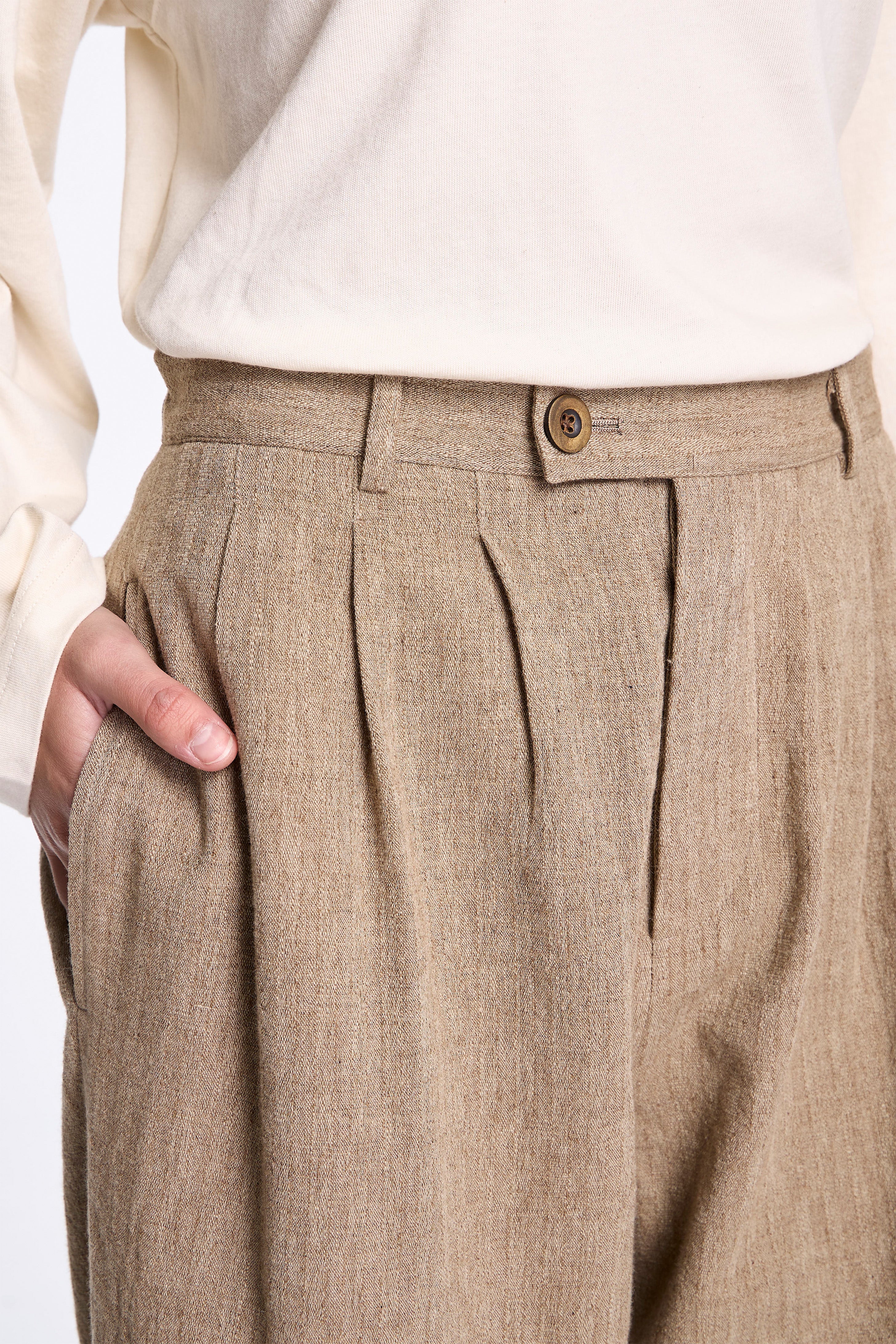 Triple Pleated Pant Ecru