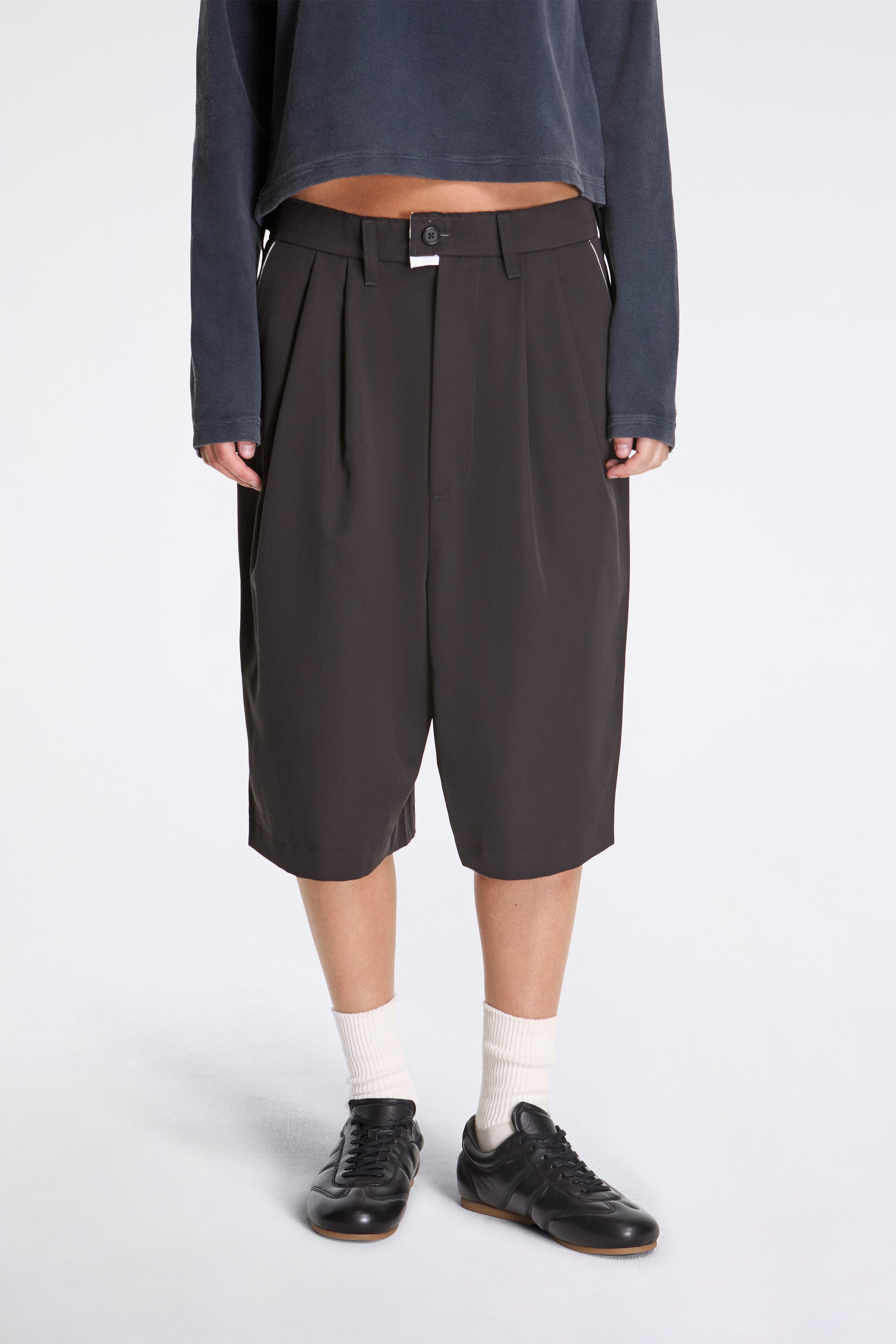 Slim Suit Shorts Faded Black