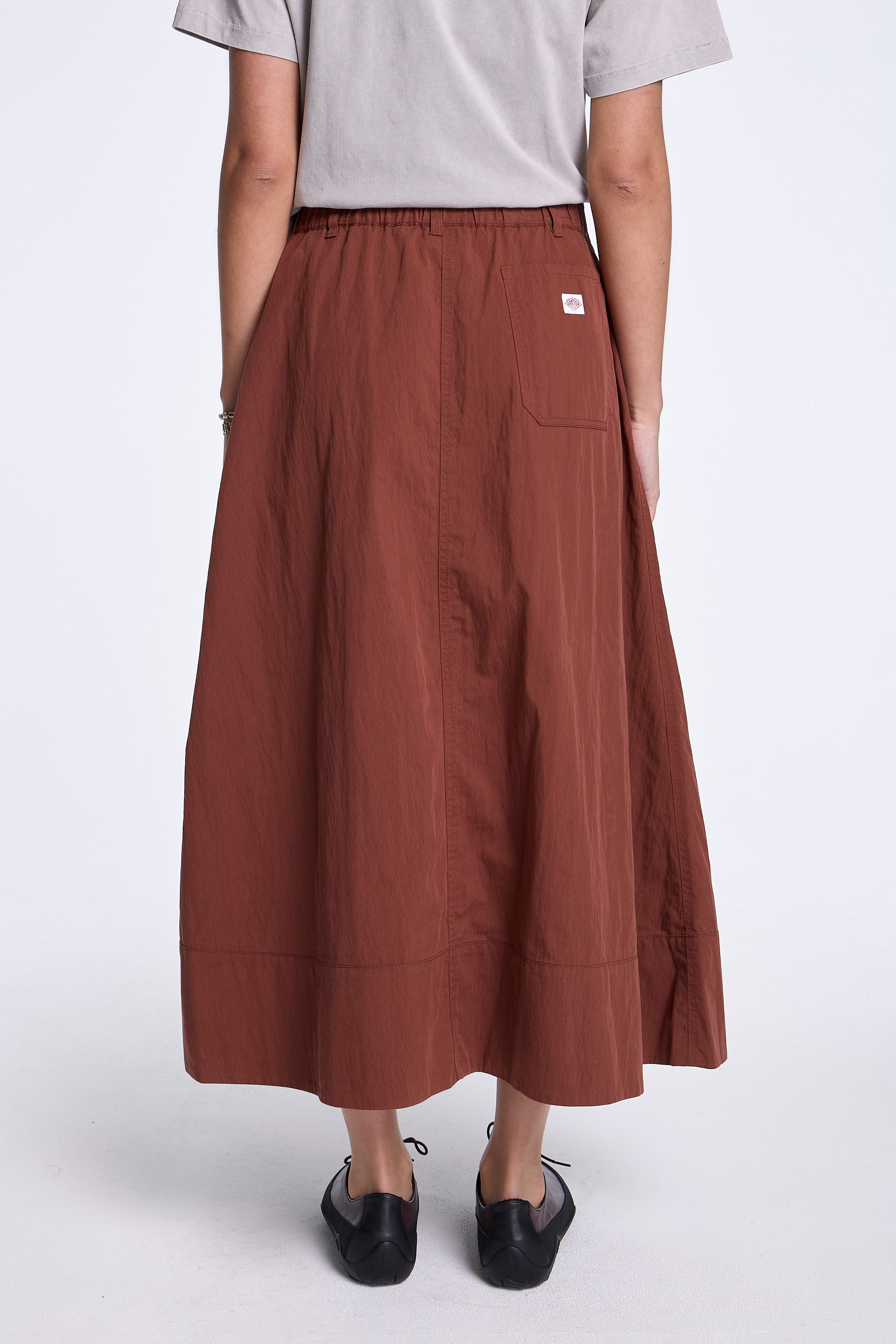 2 Tuck Skirt Brown
