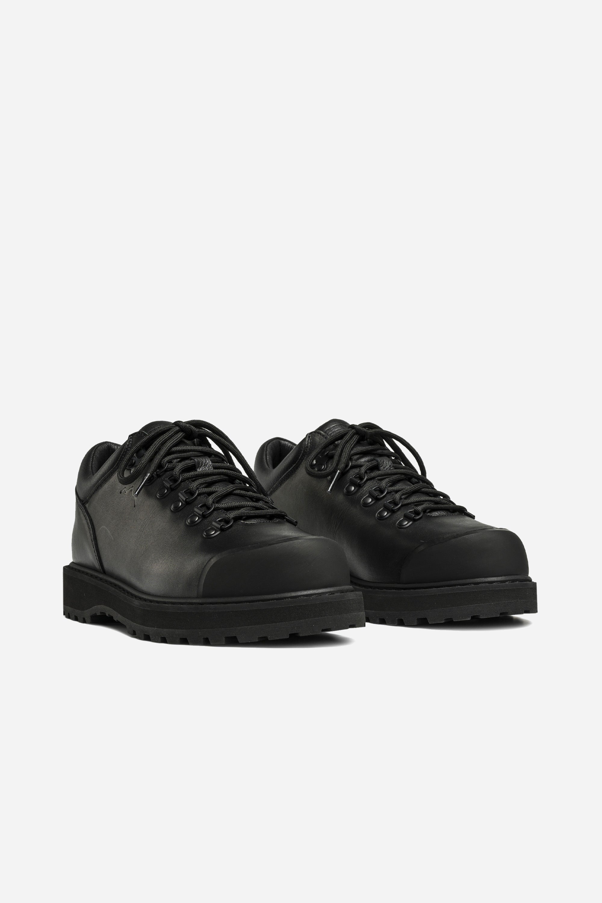 Cornaro Black Leather