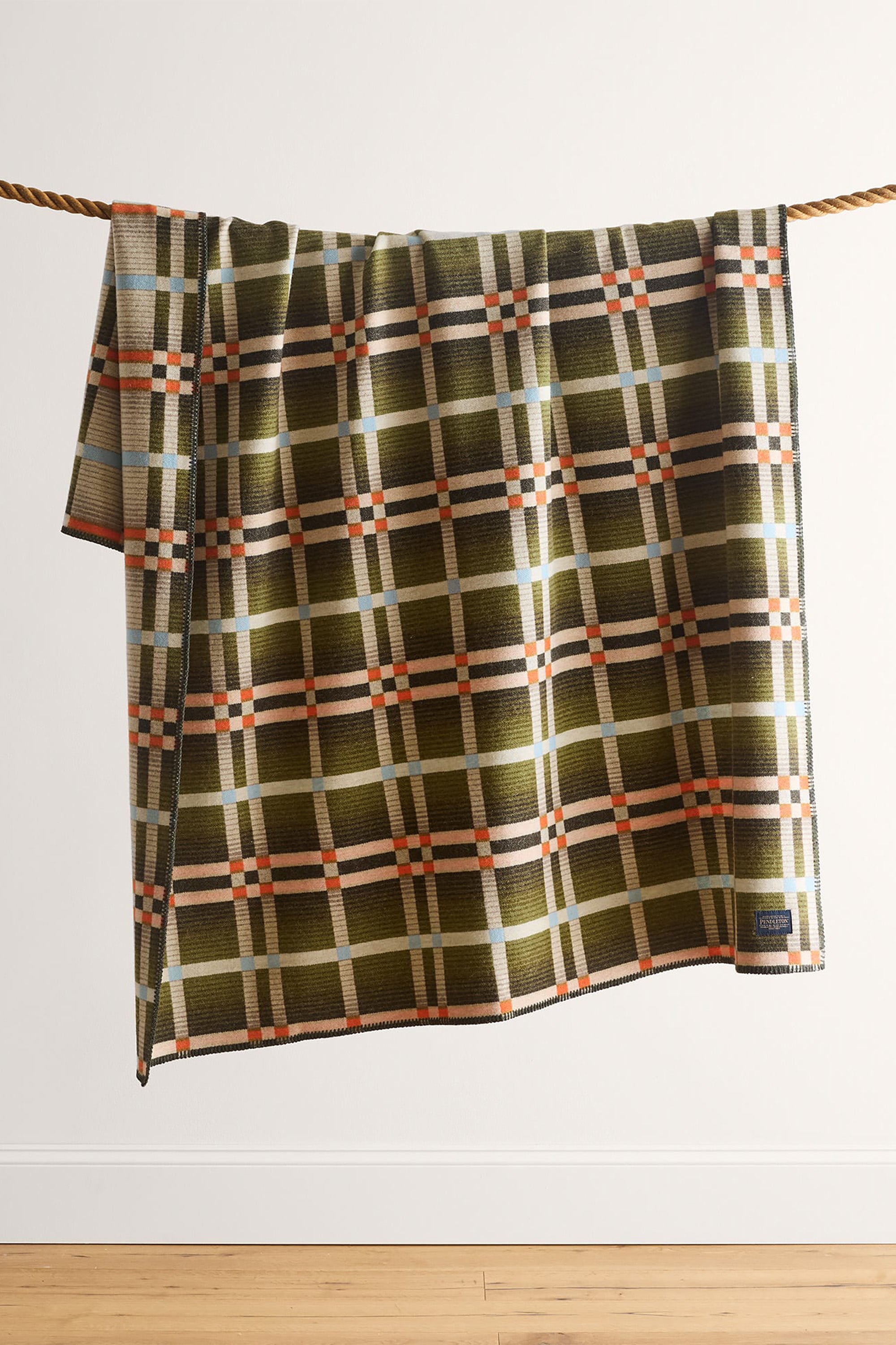 Four Square Throw Slide Mountain Olive