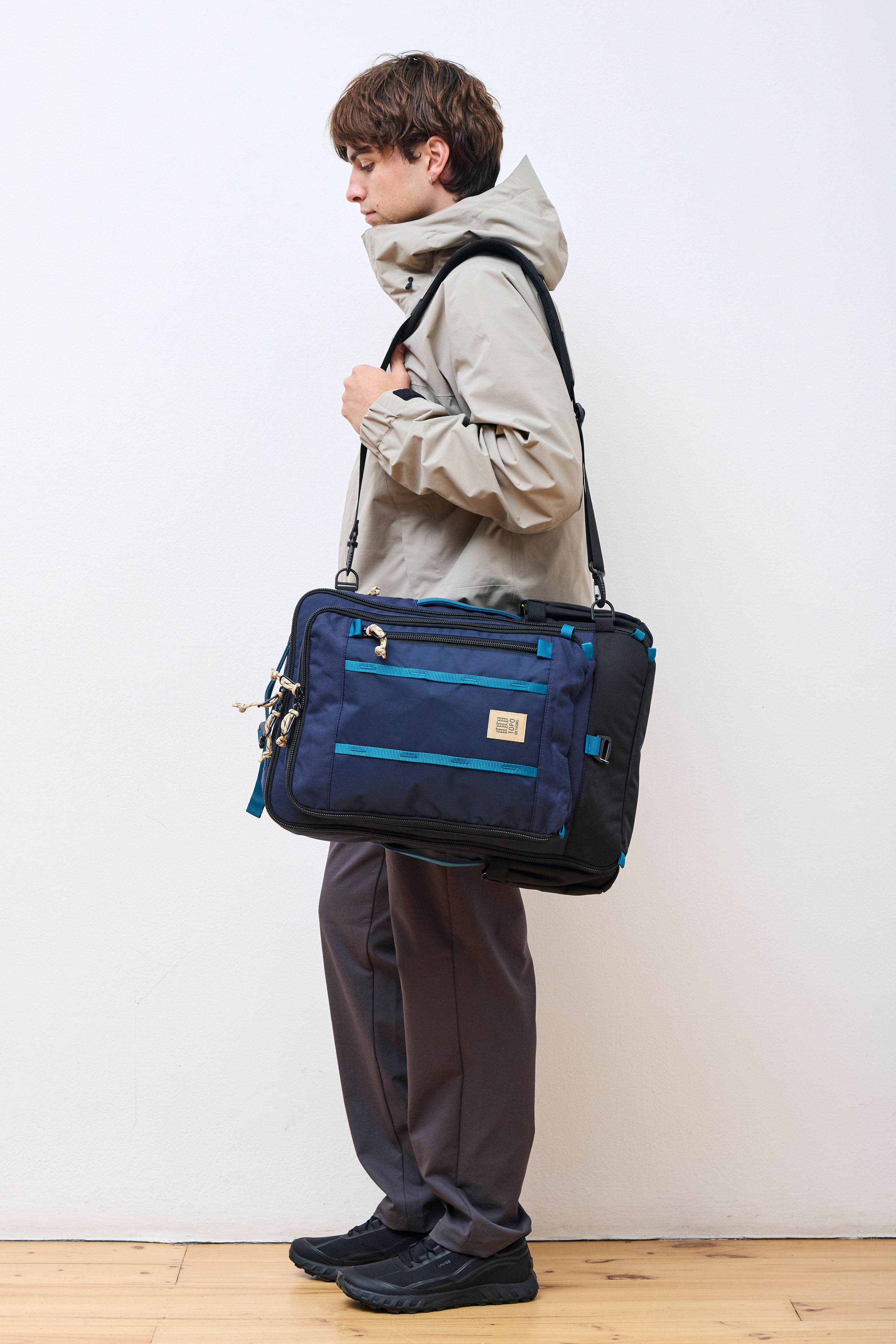 Global Travel Bag 30L  Navy/Sahara