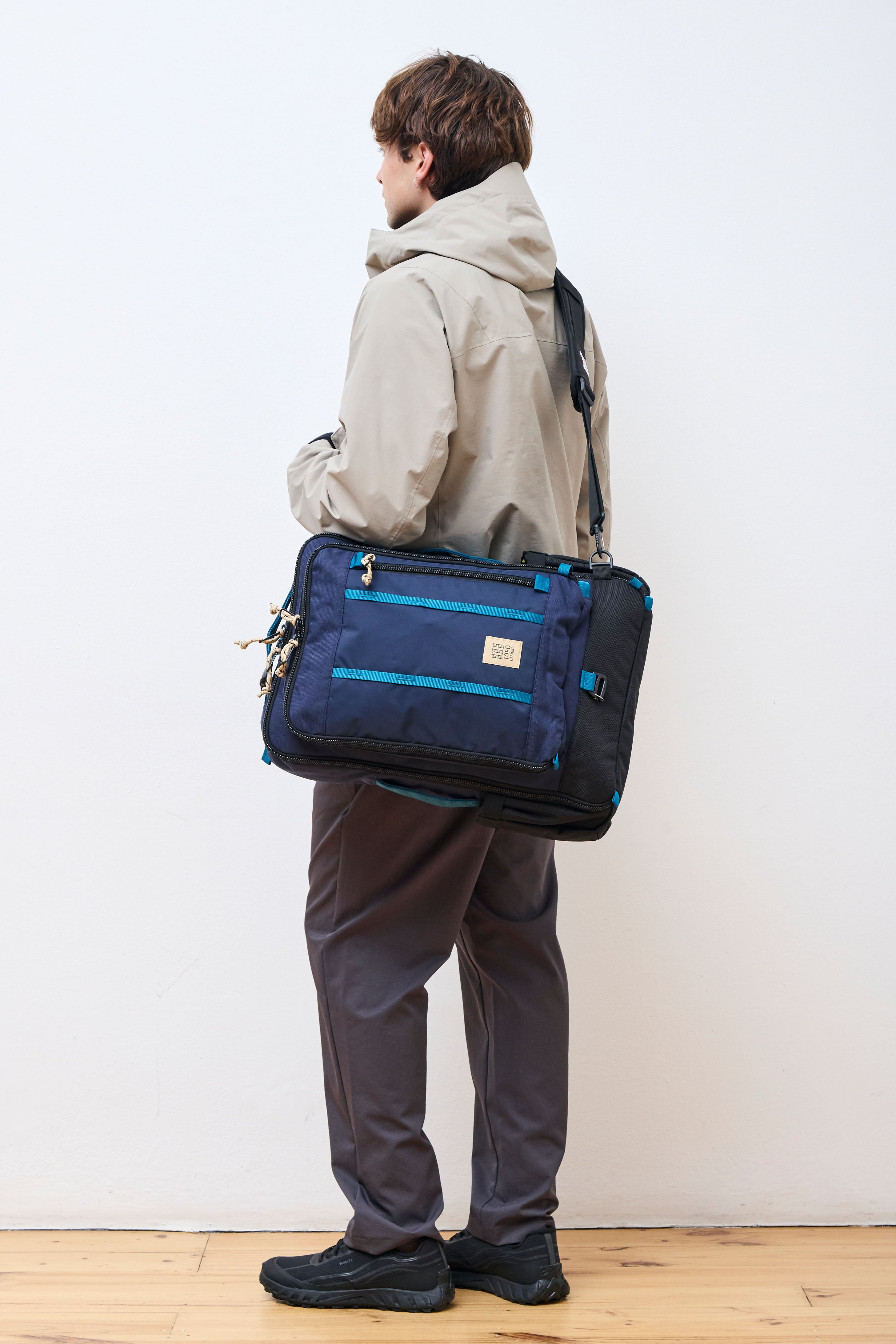 Global Travel Bag 30L  Navy/Sahara