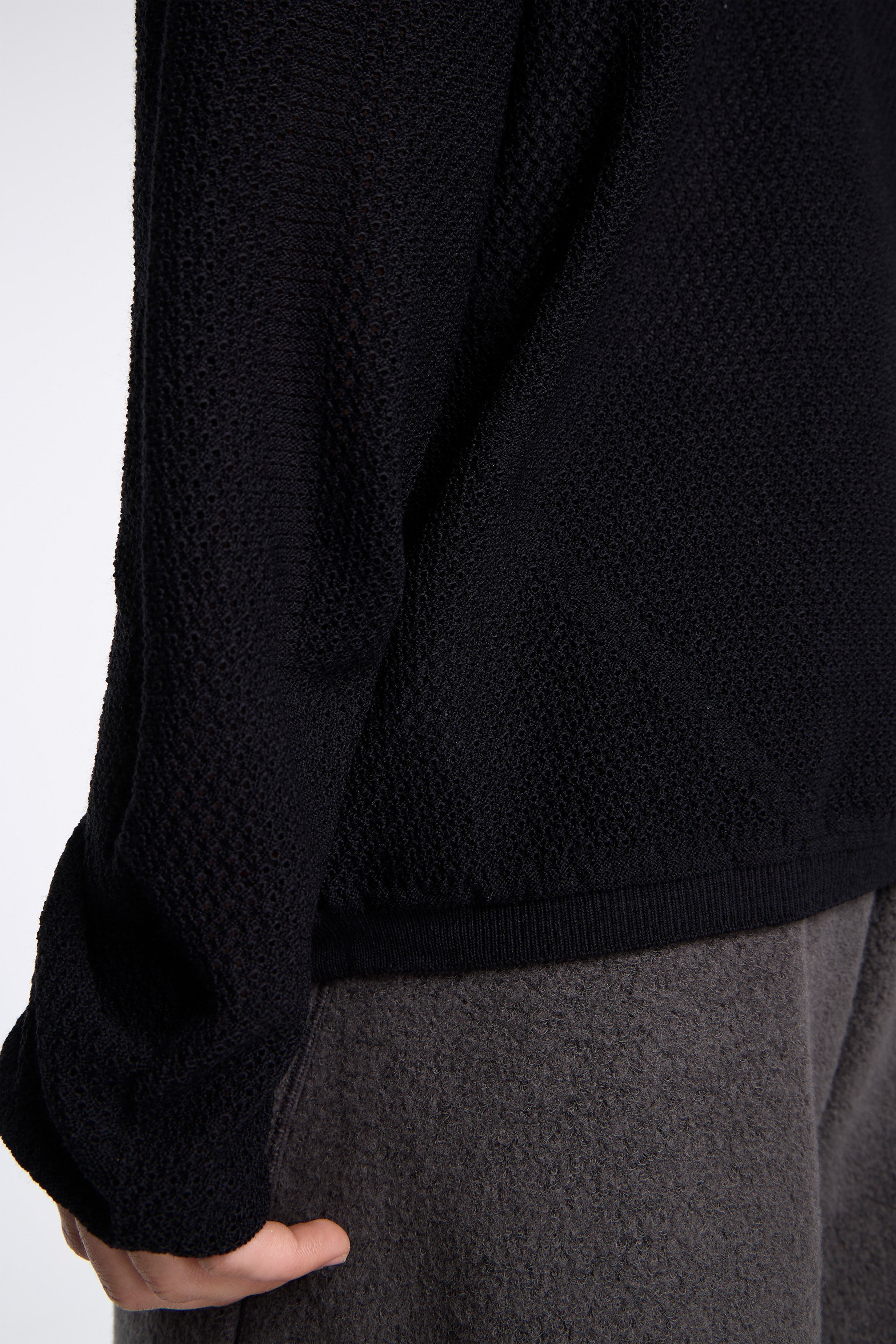 Perforated Wholegarment Knit Top Black