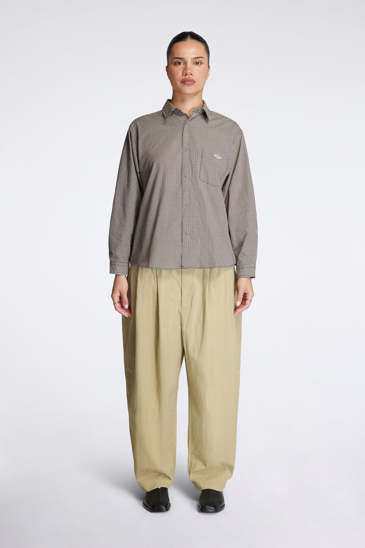 Dot Button Regular Collar Shirt L/S Beige Check