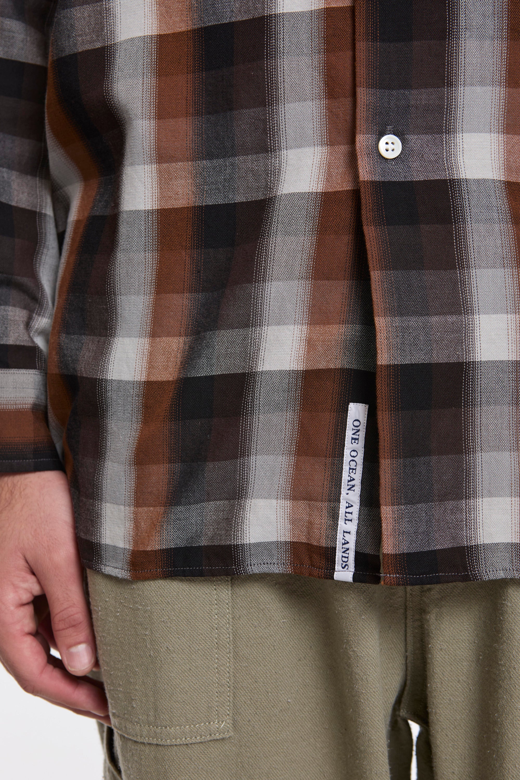 Regular Collar Wind Shirt Brown