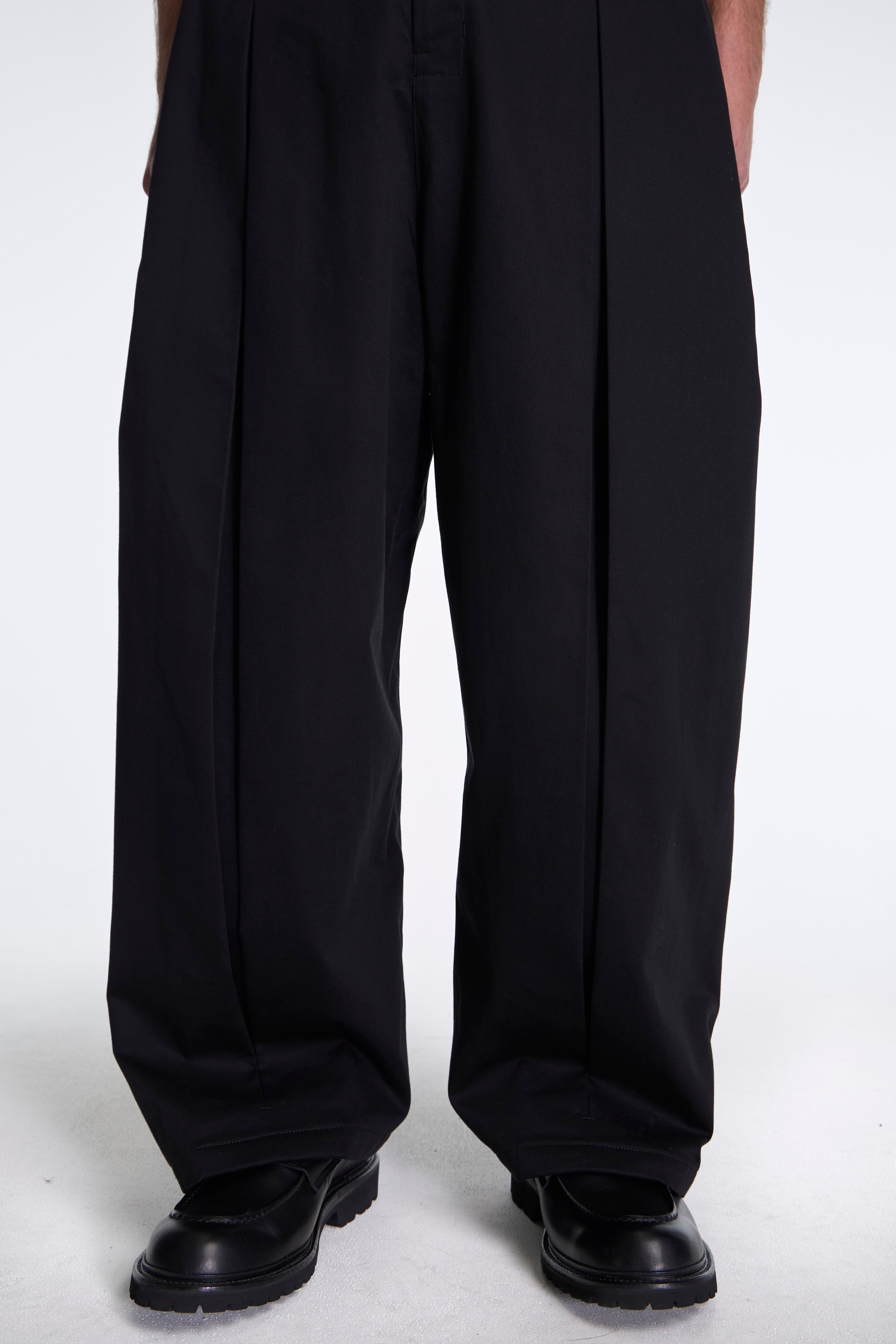Box Pleat Trouser Black