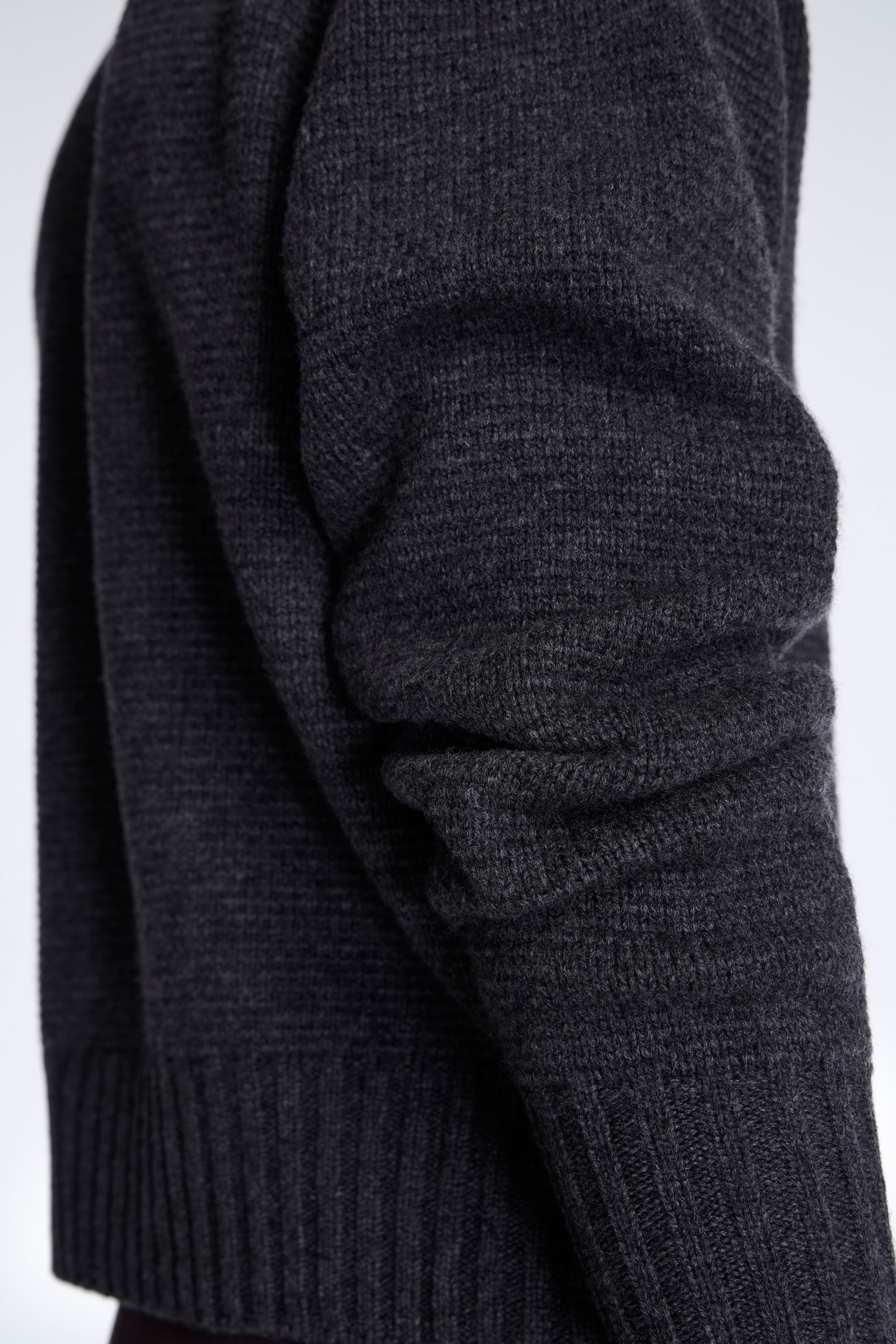 LOT.527 A.R.C Turtleneck Sweater Charcoal