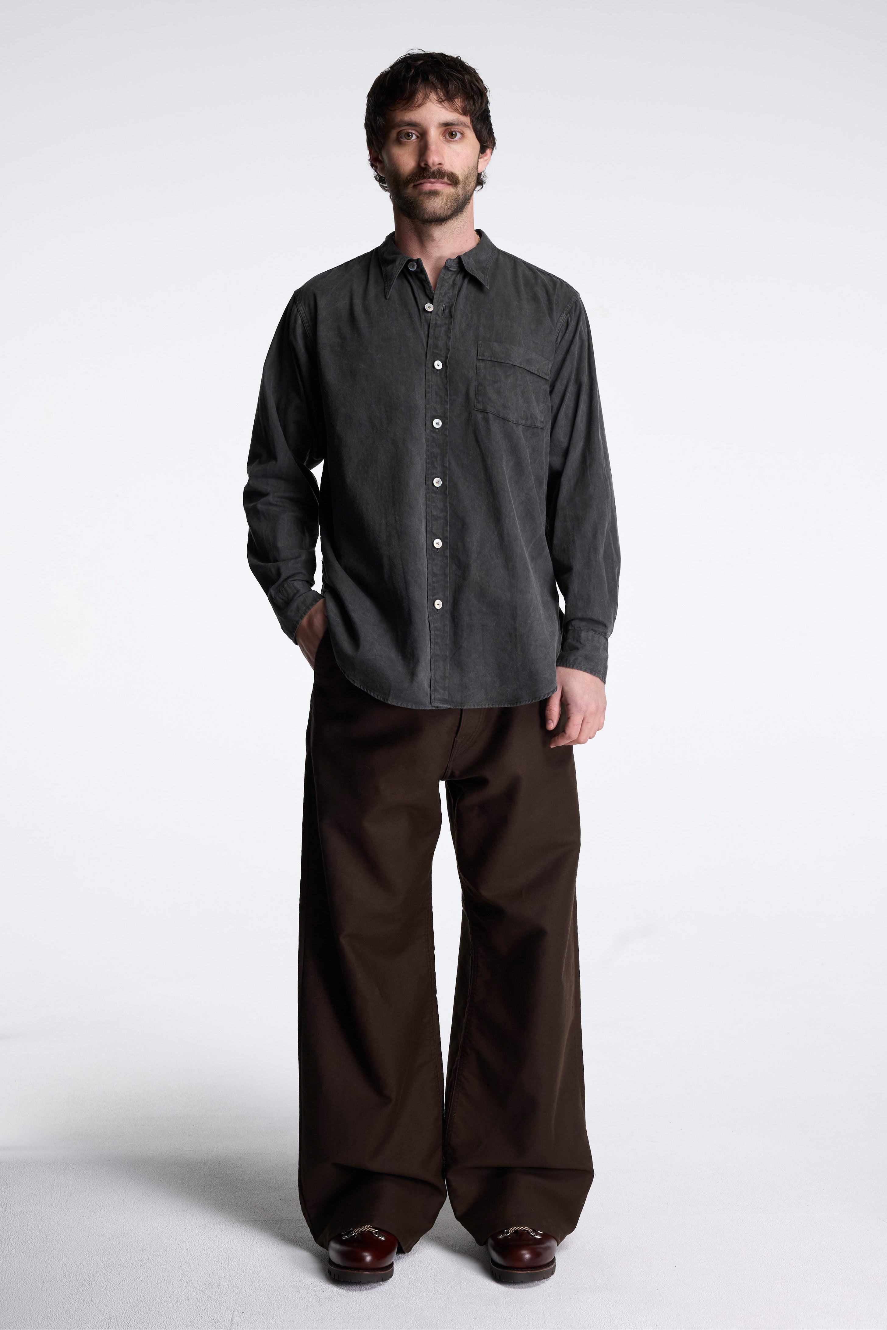 LOT.106 Narrow Collar Shirt Sumi Dyed Black