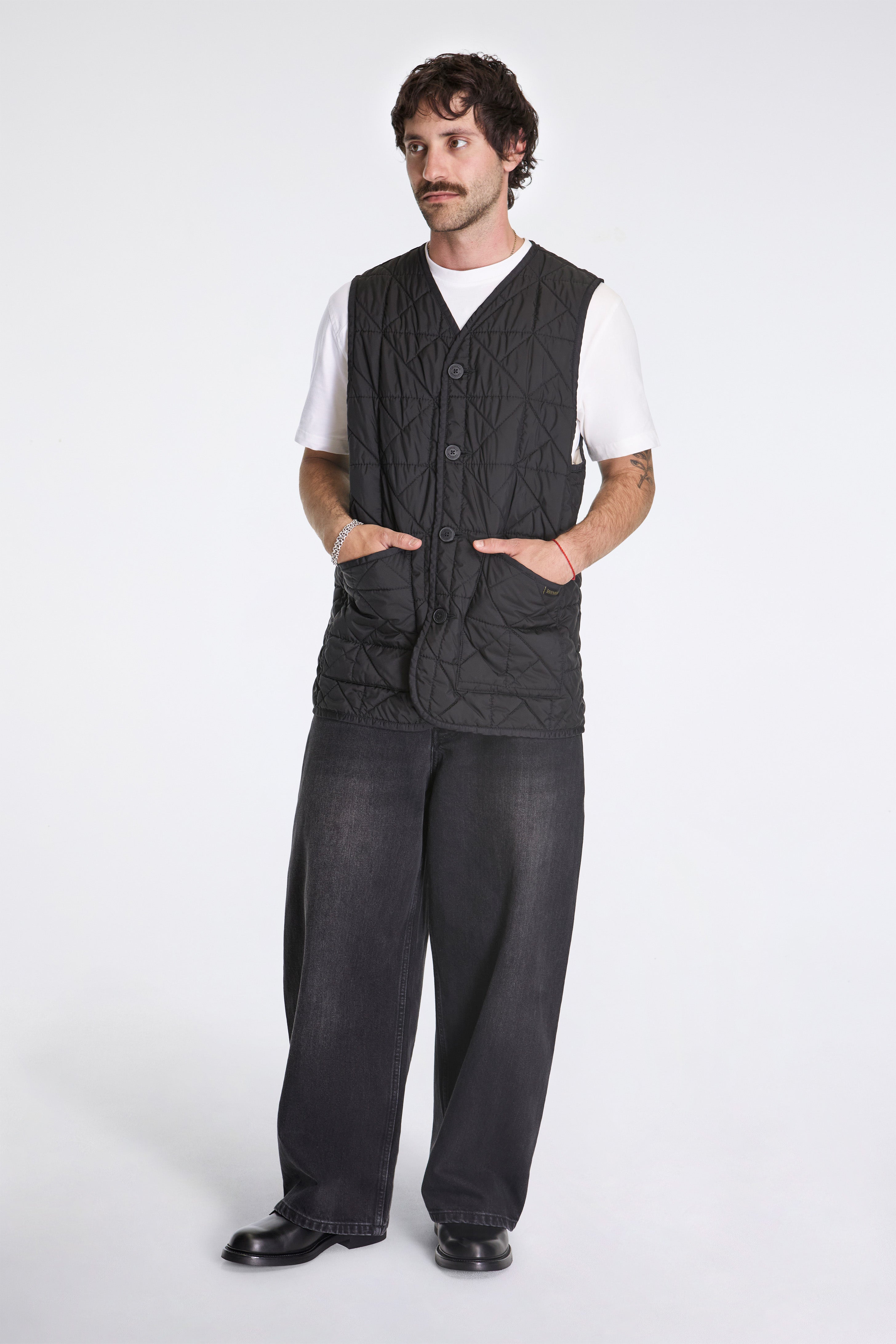 Washed Button Front Thornham Vest Sable/Black