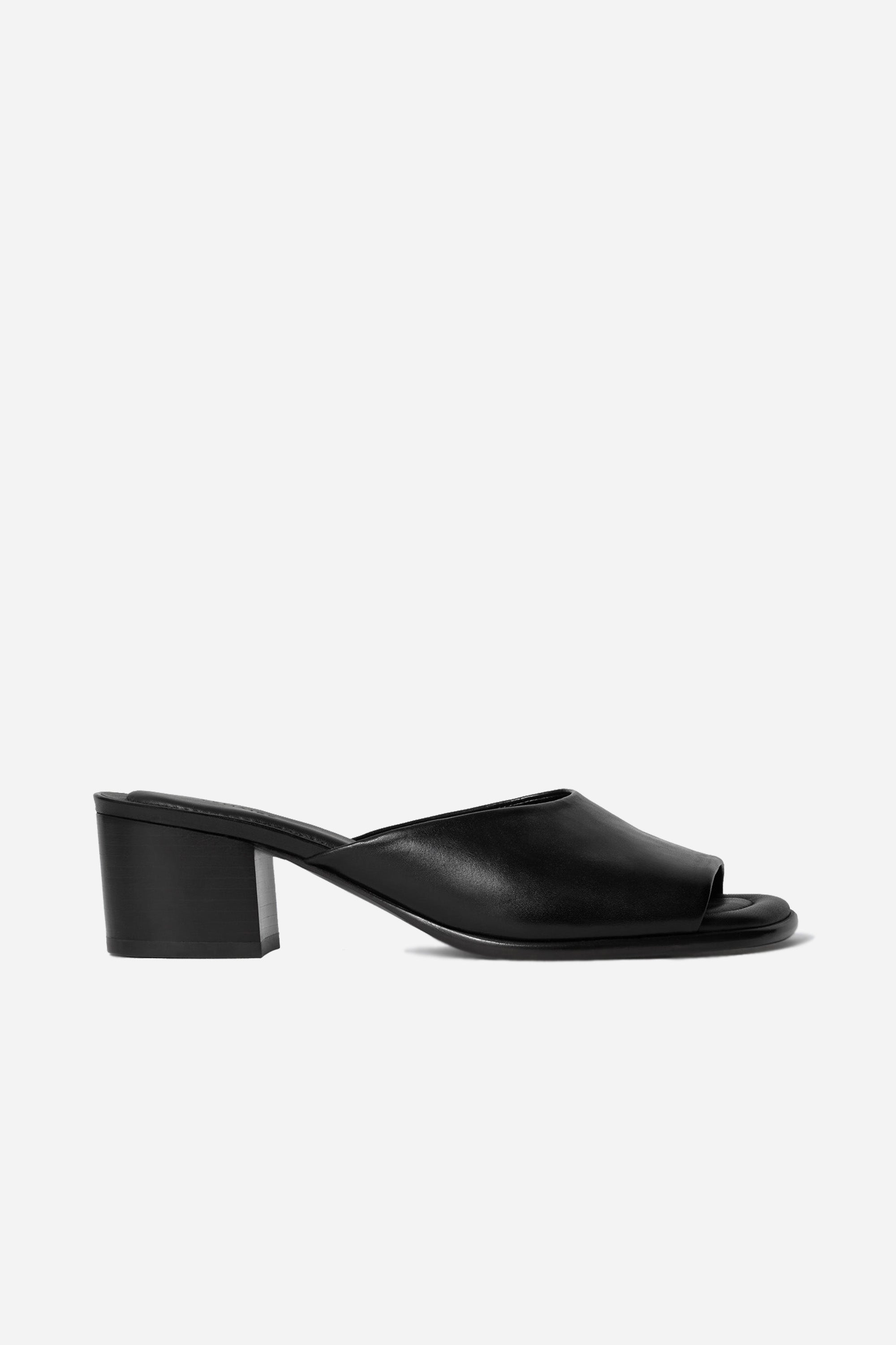 Square Heeled Mules 55 Black