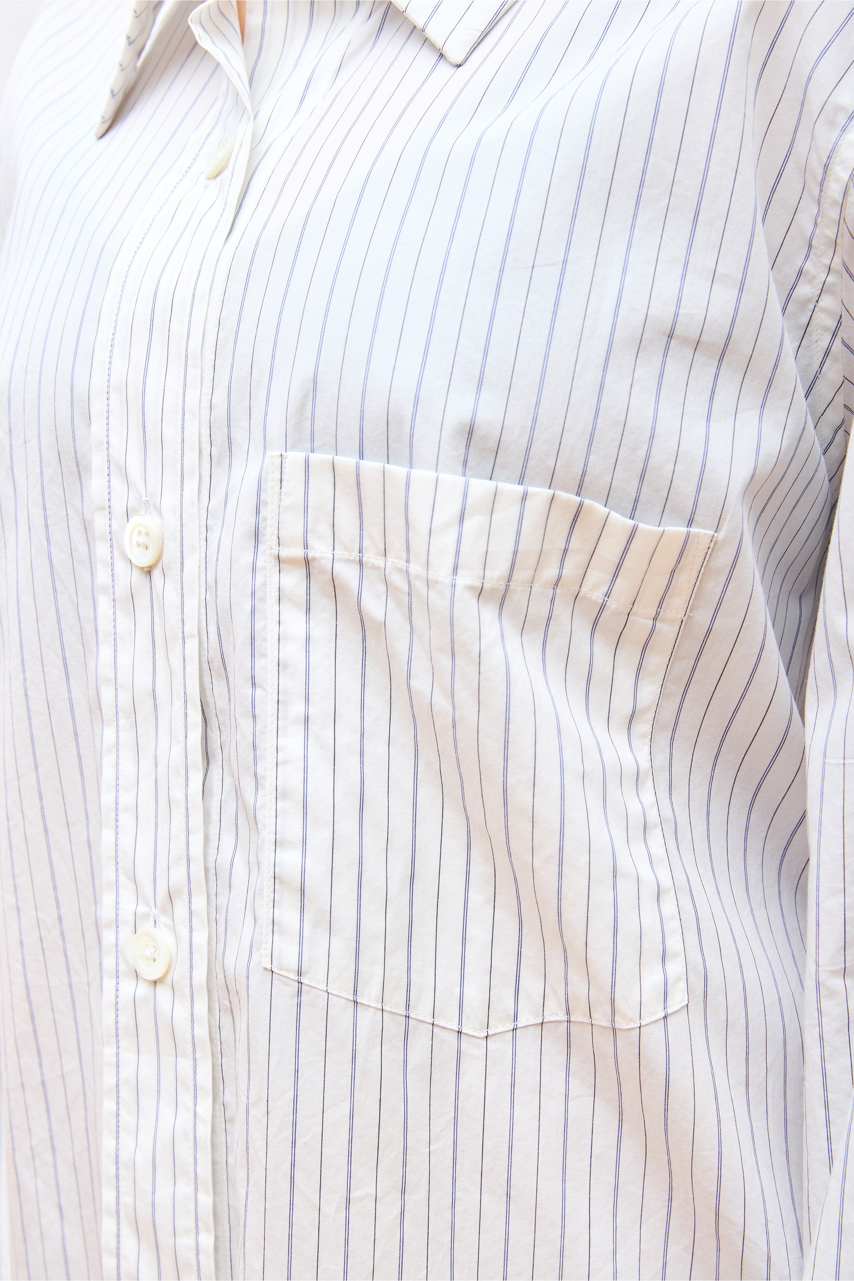 Simple Shirt White/Blue/Black