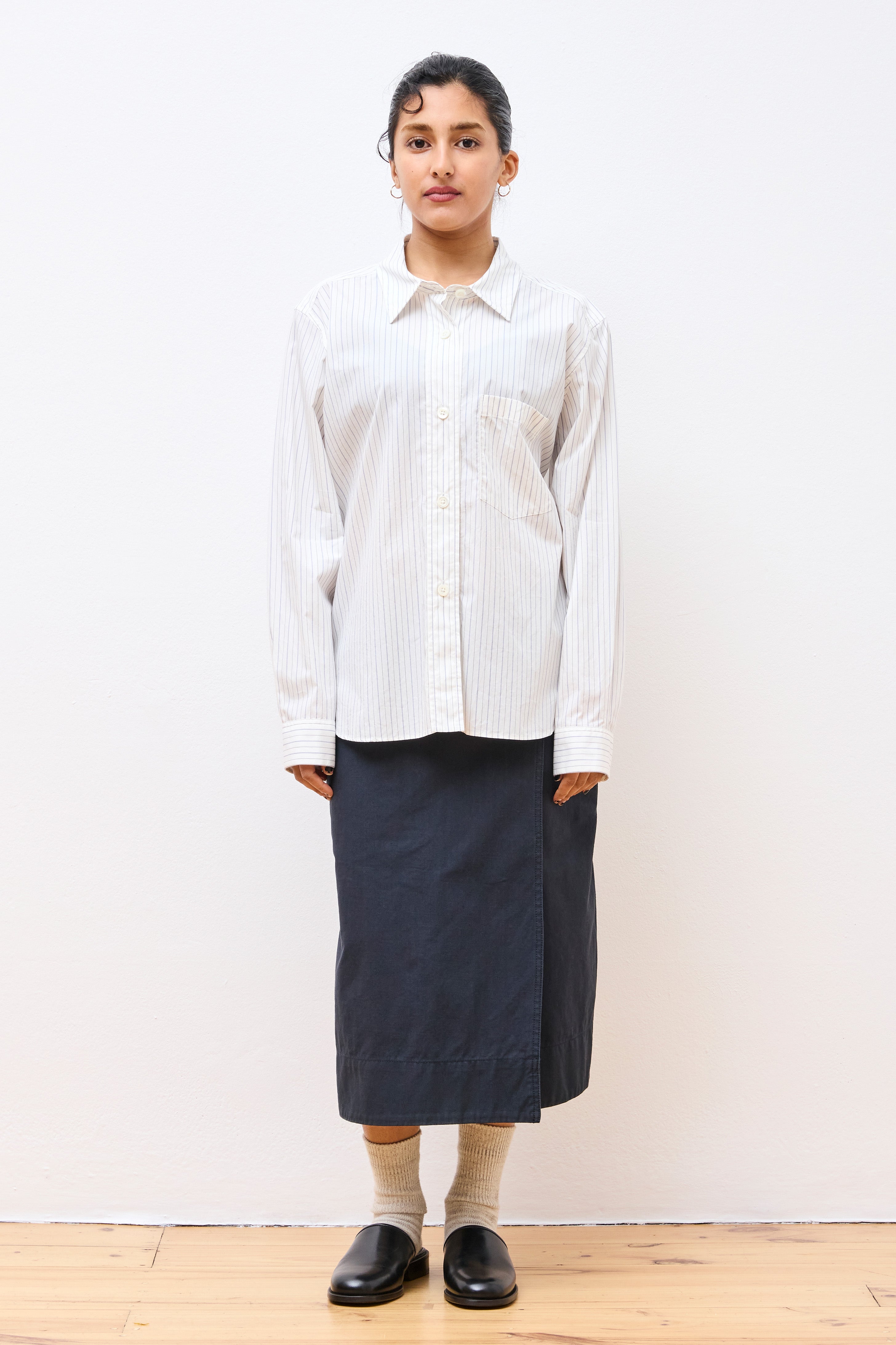 Simple Shirt White/Blue/Black