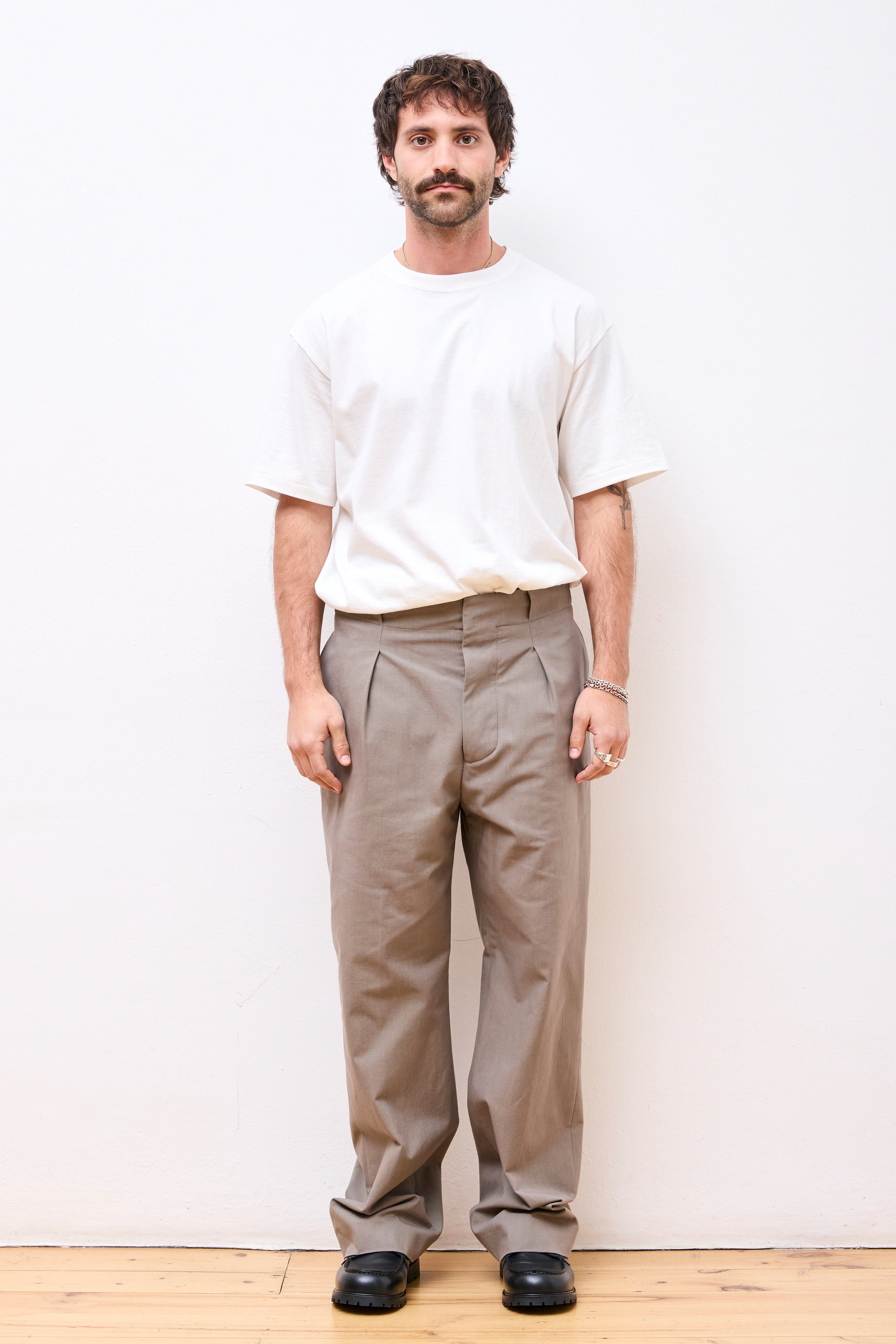 Wide Belt Loop Trouser Pebble