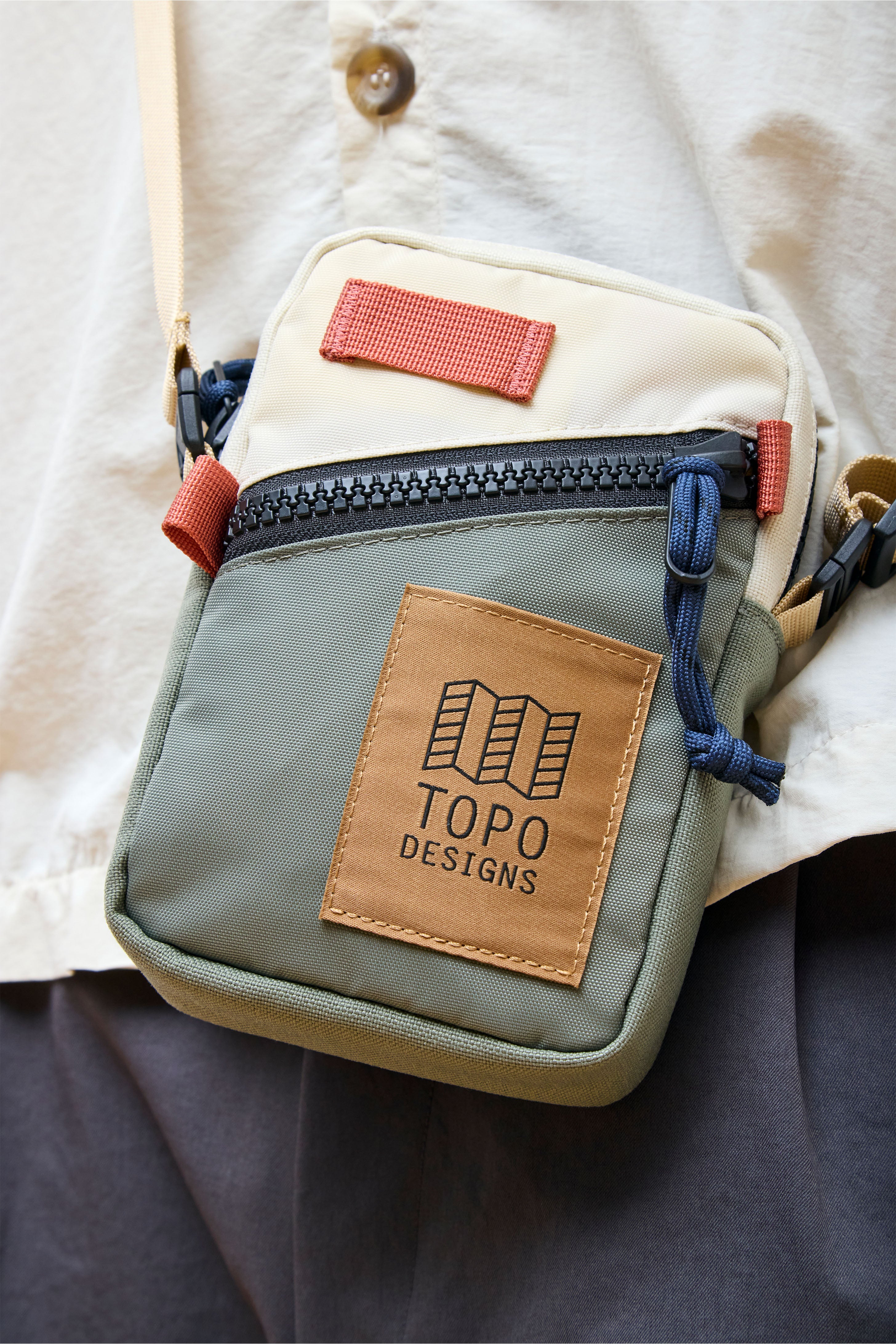 Mini Shoulder Bag Bone White/Beetle
