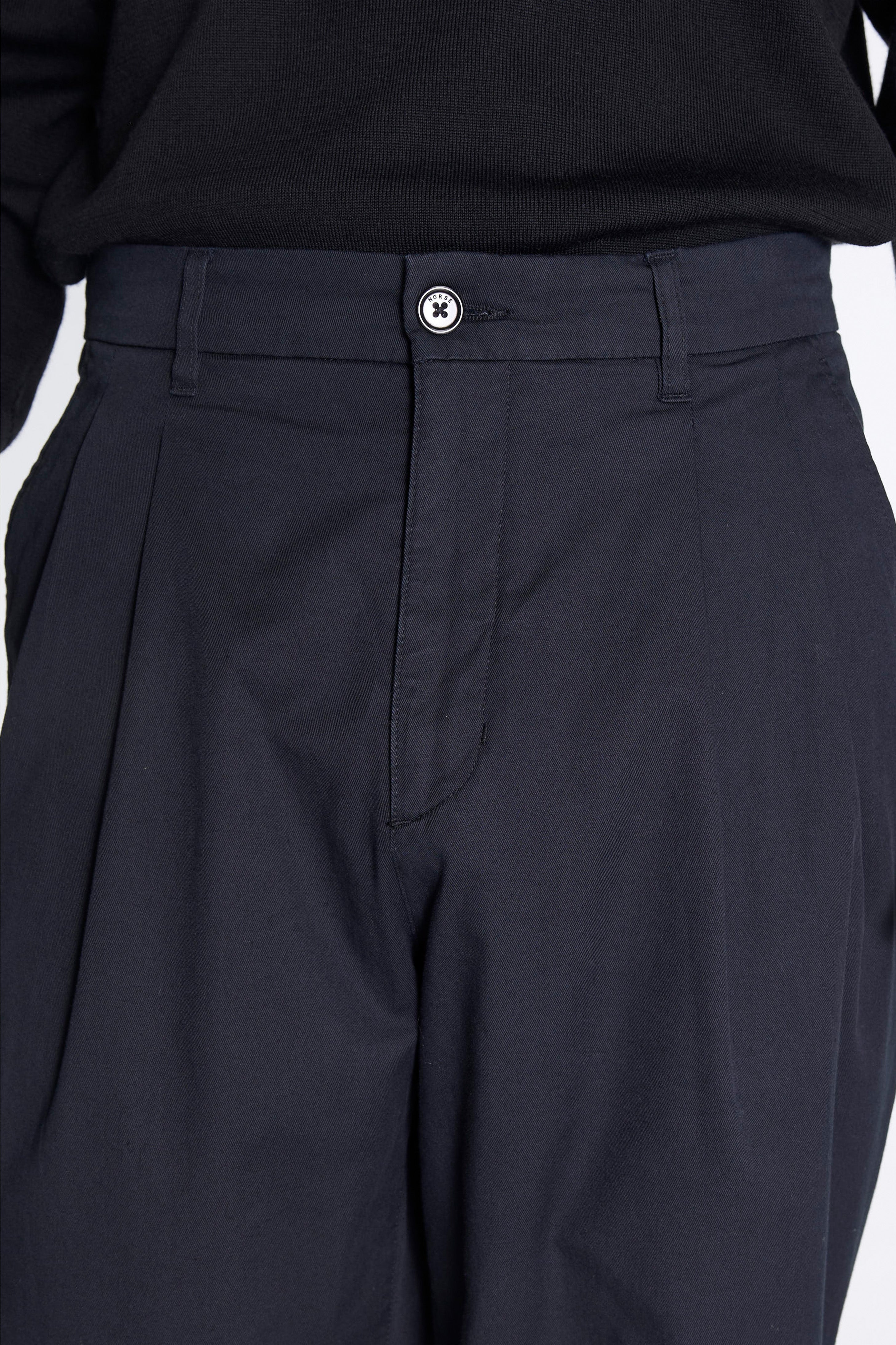 Benn Relaxed Twill Pleated Trouser Black