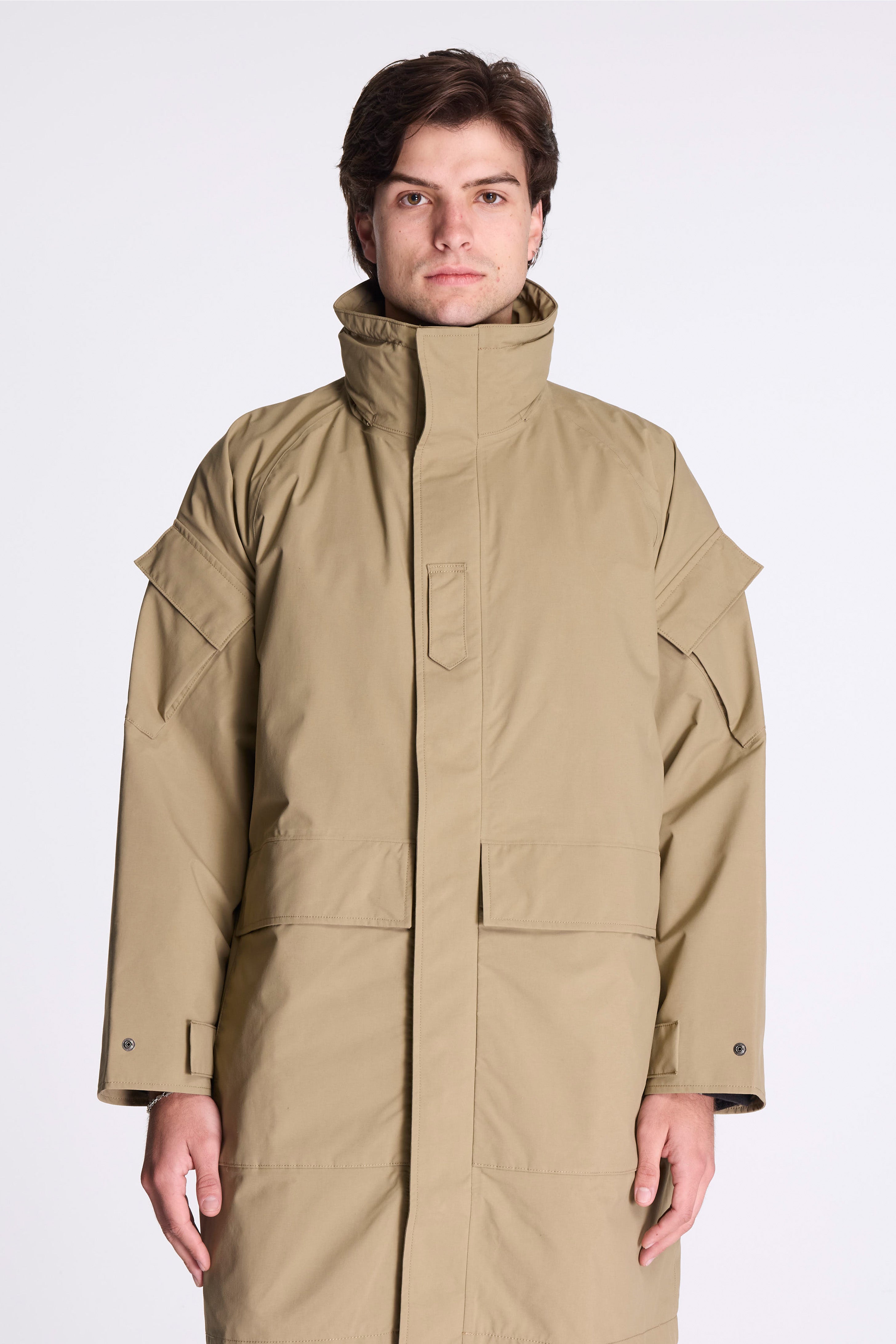 2L Nylon Gore-Tex Cruiser Coat Khaki Beige