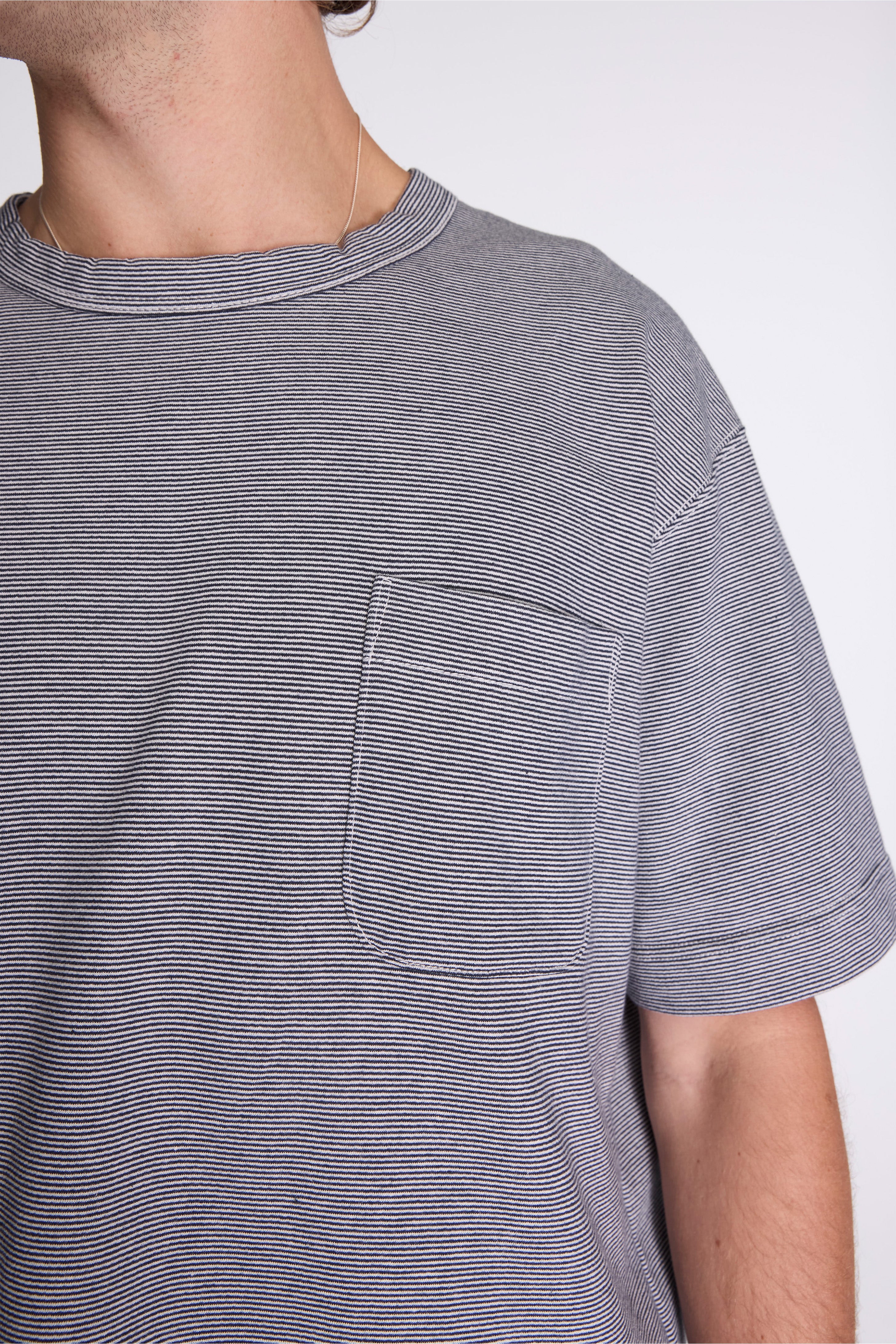 Micro Stripe Pocket Tee Navy/White