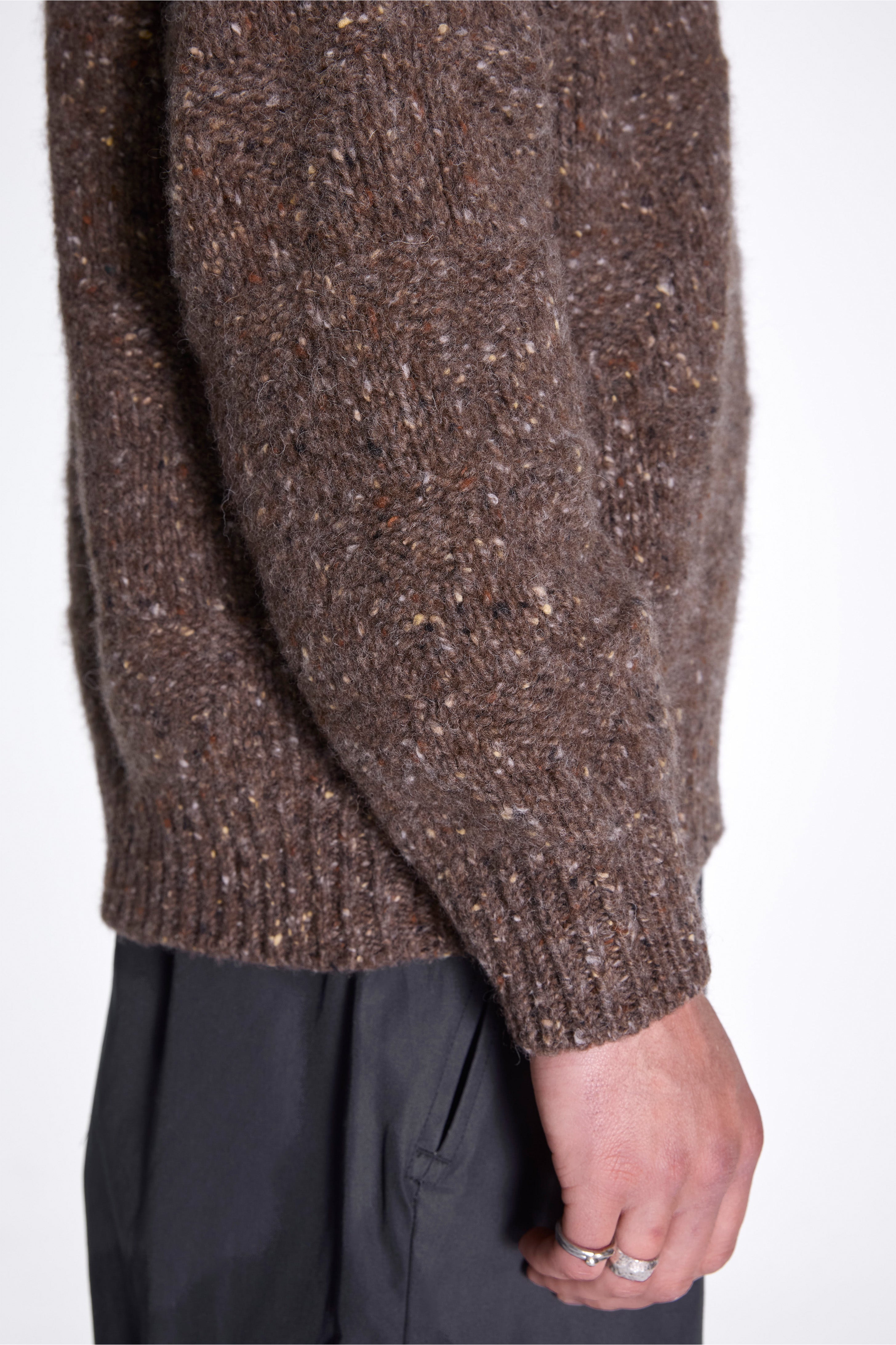 Jonas Donegal Diamond Sweater Seal Brown