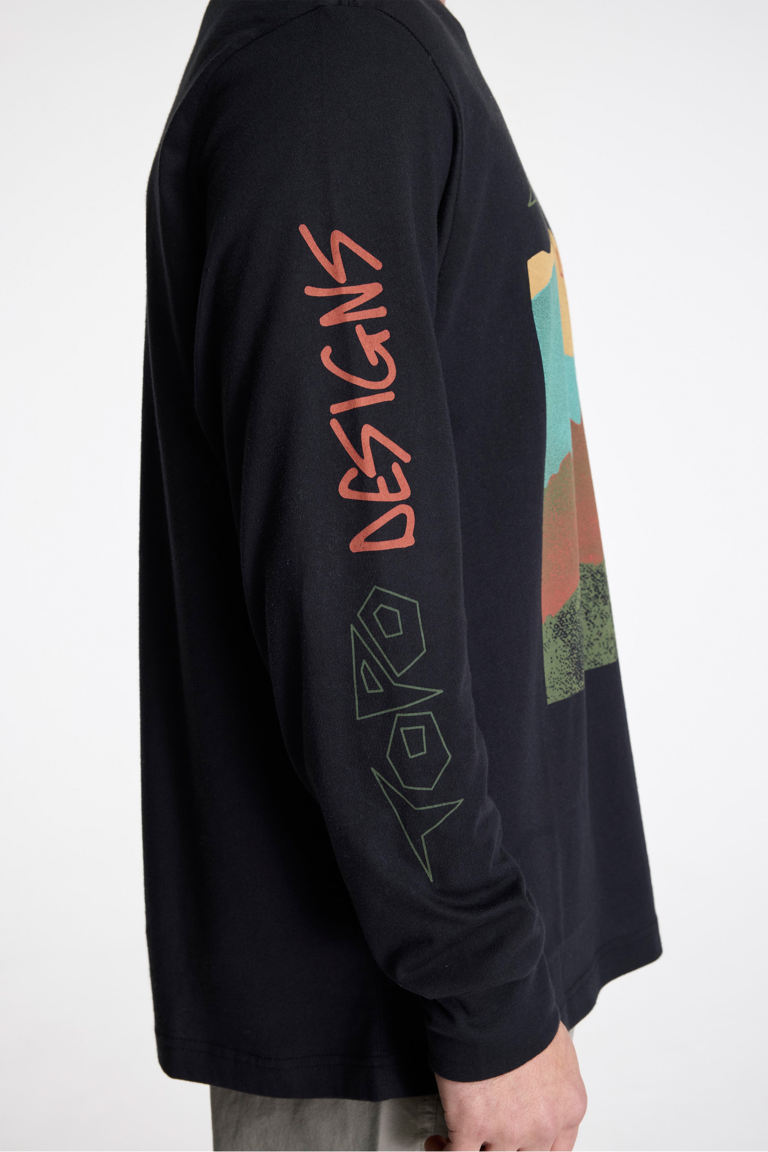 Outlook Tee L/S Mens Black