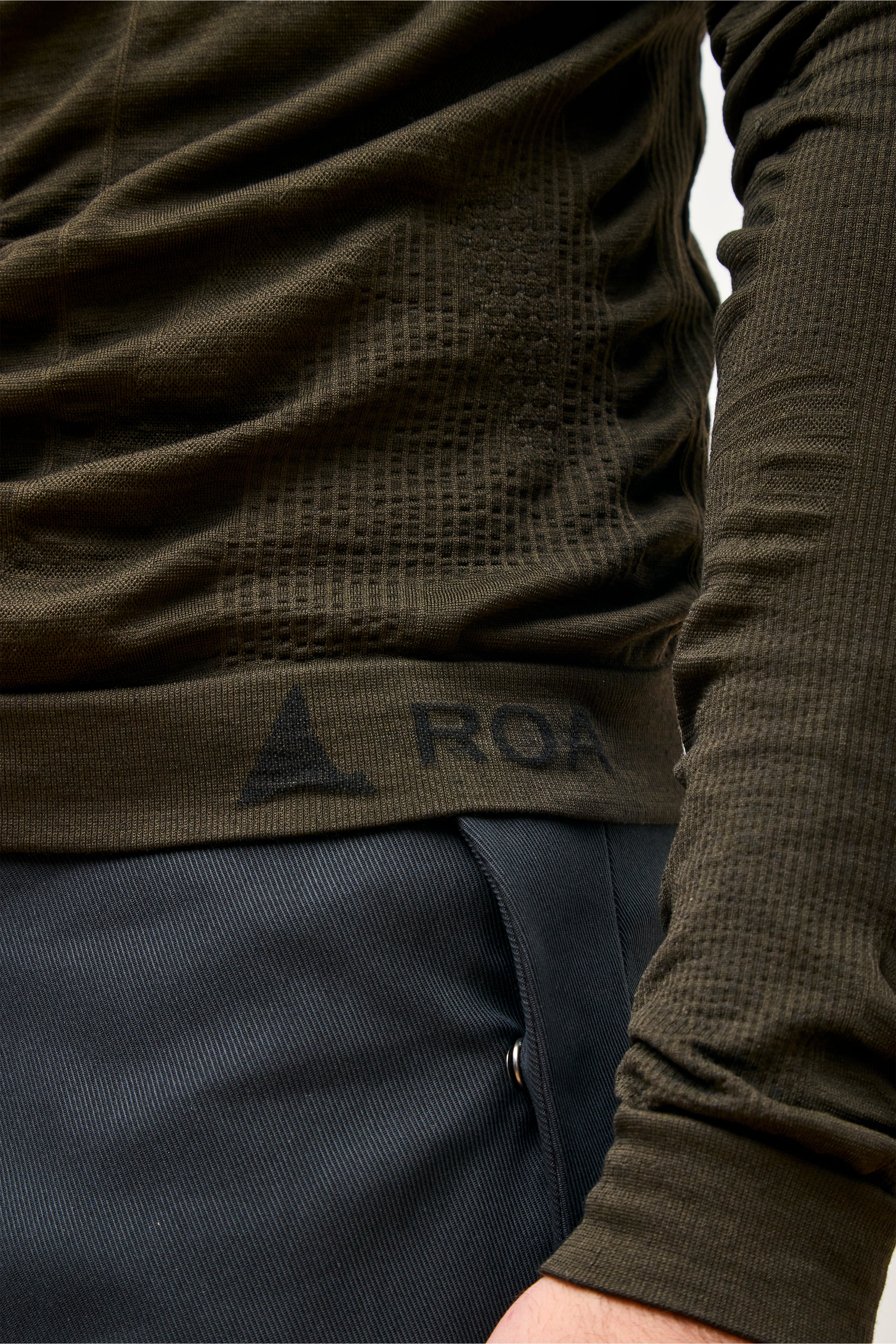 3D Knit Long Sleeve Dark Brown Black