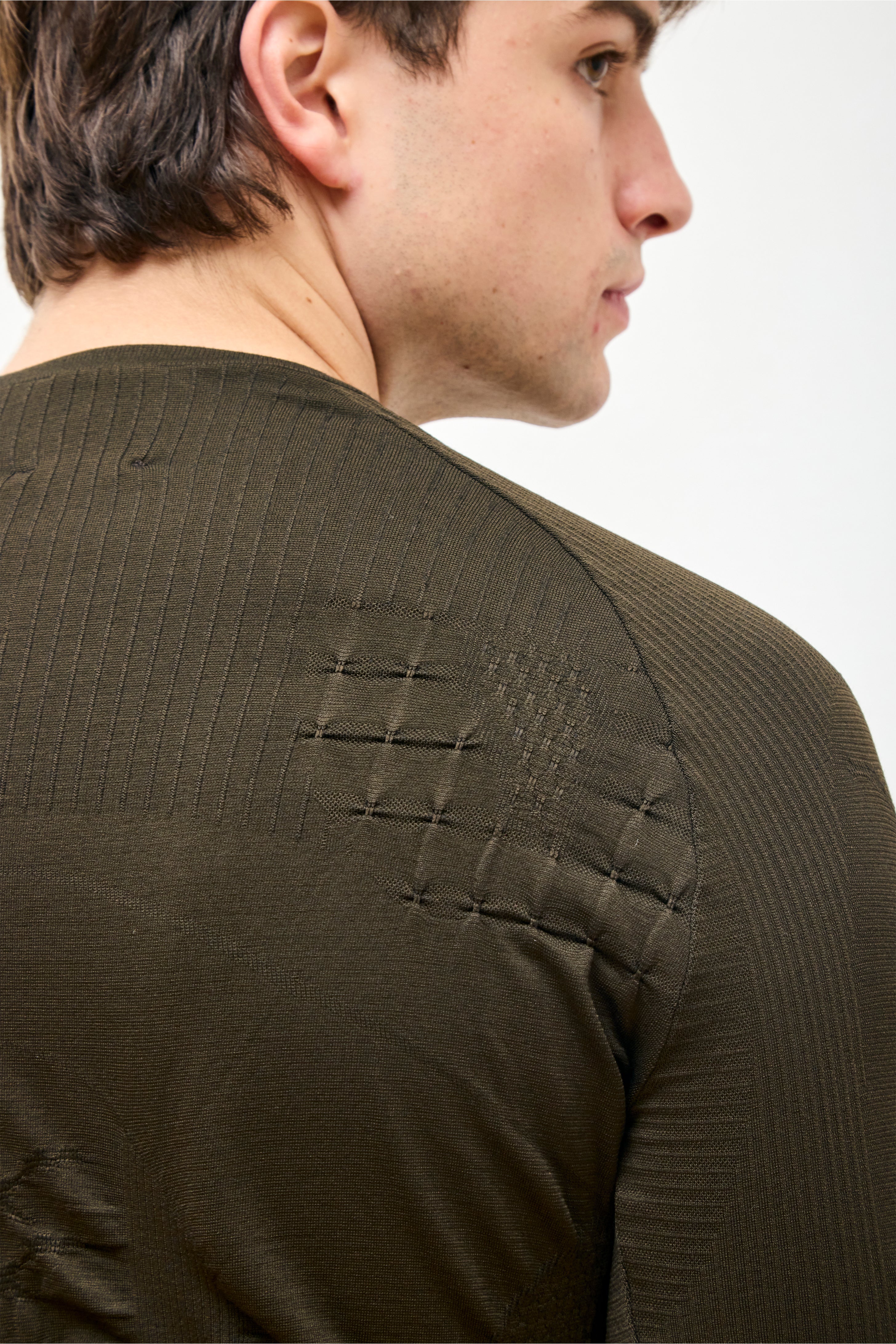 3D Knit Long Sleeve Dark Brown Black