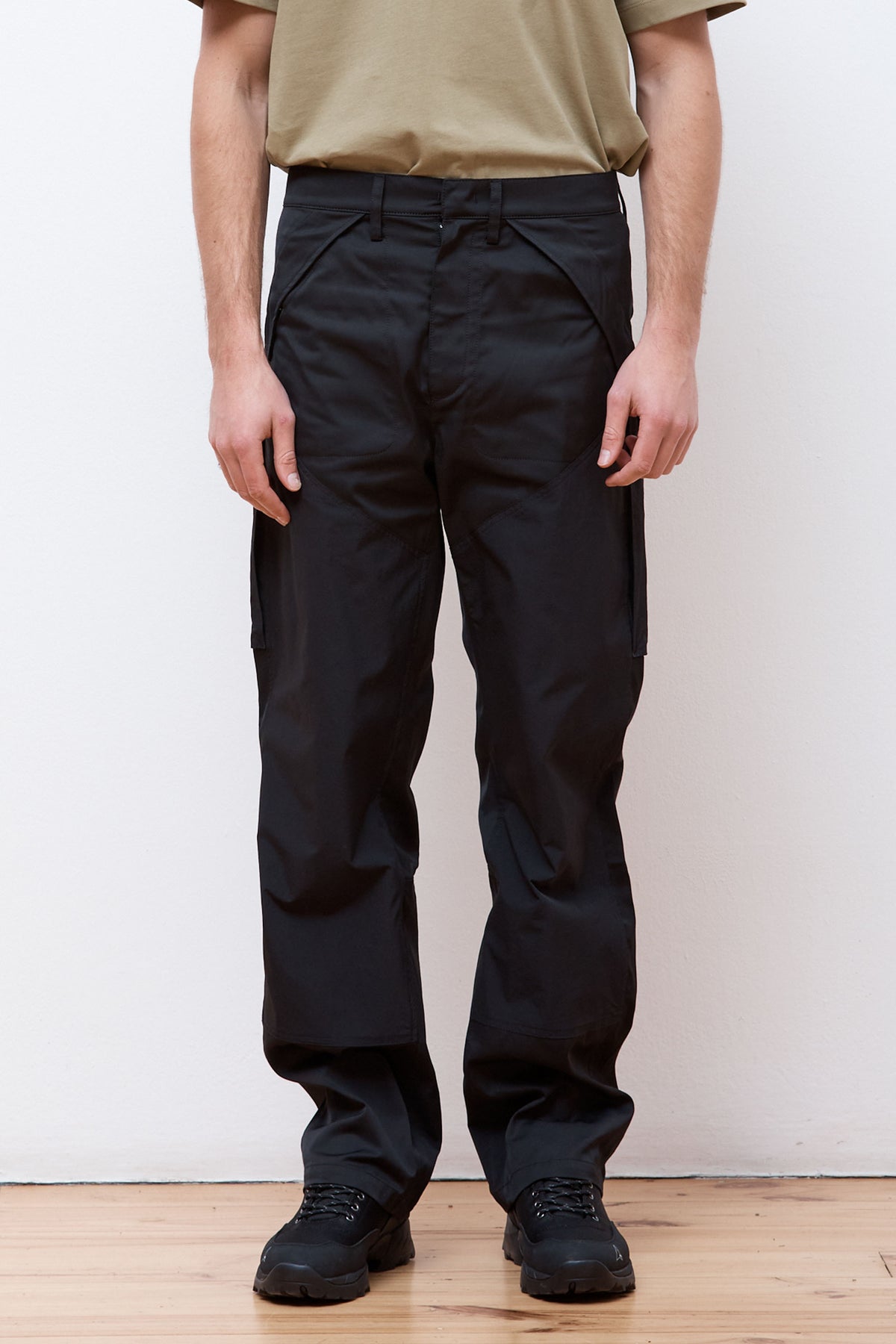ROA Hiking Cargo Trousers Black