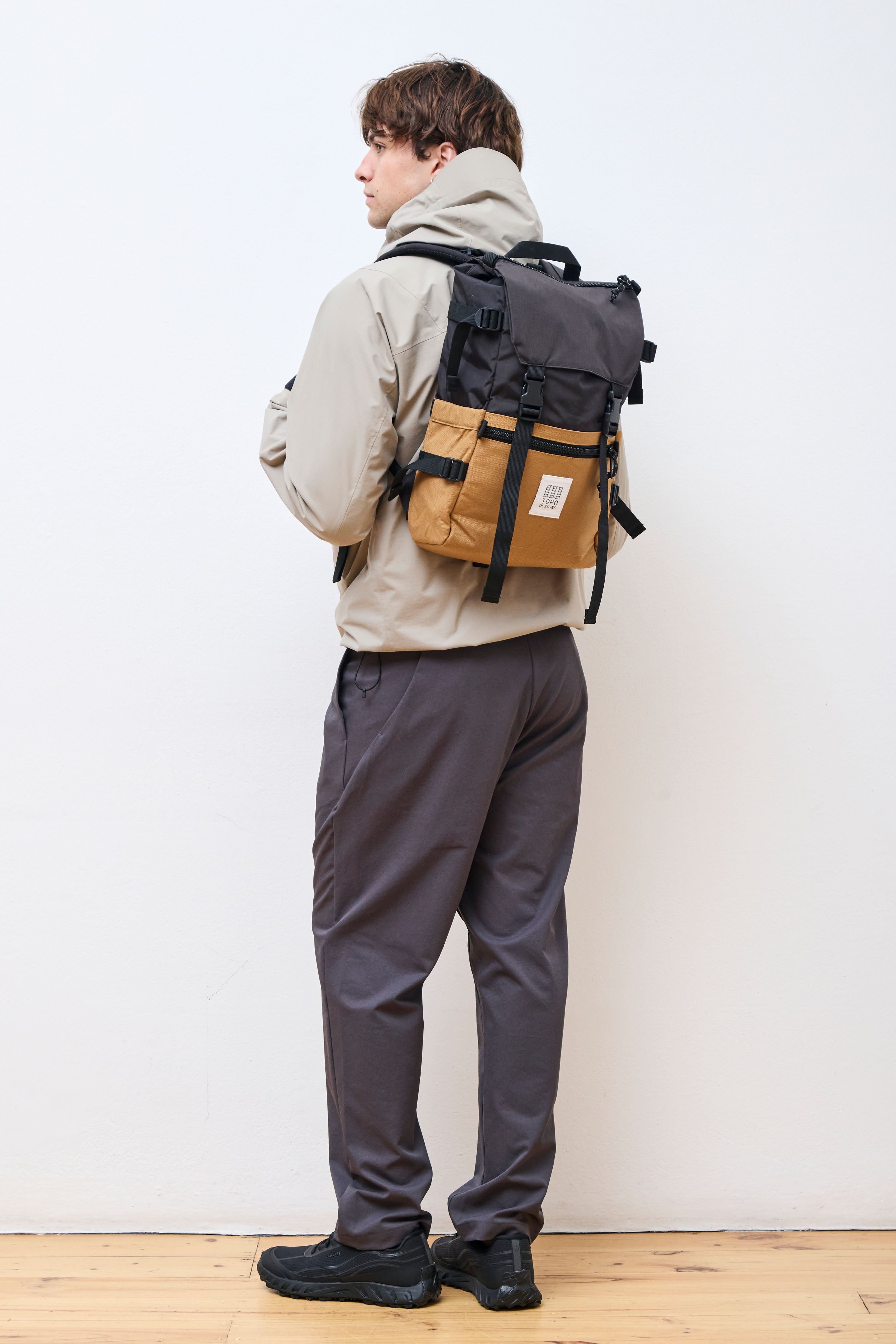 Rover Pack Classic Khaki/Black