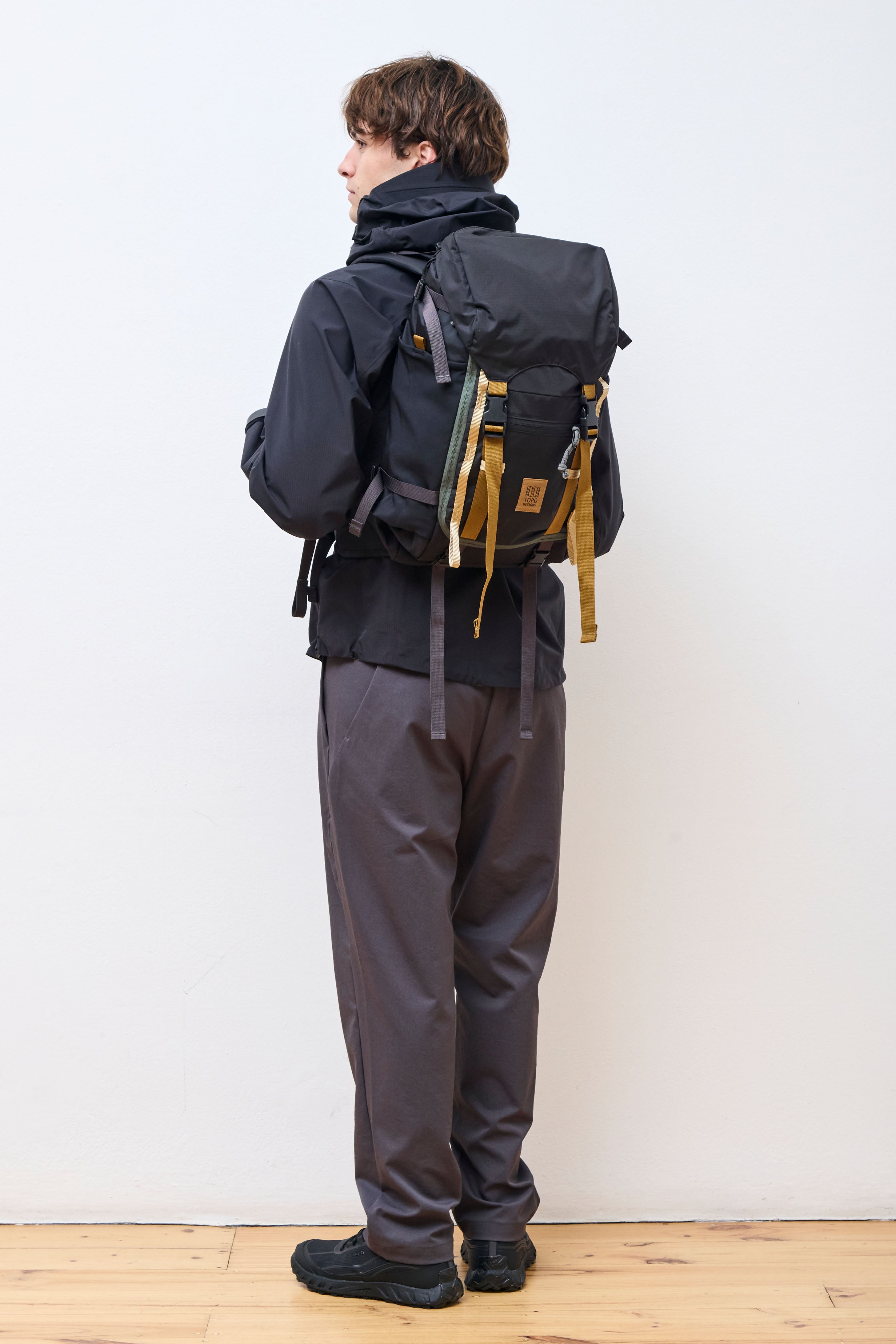 Rover Trail Pack 22L Black/Neutral