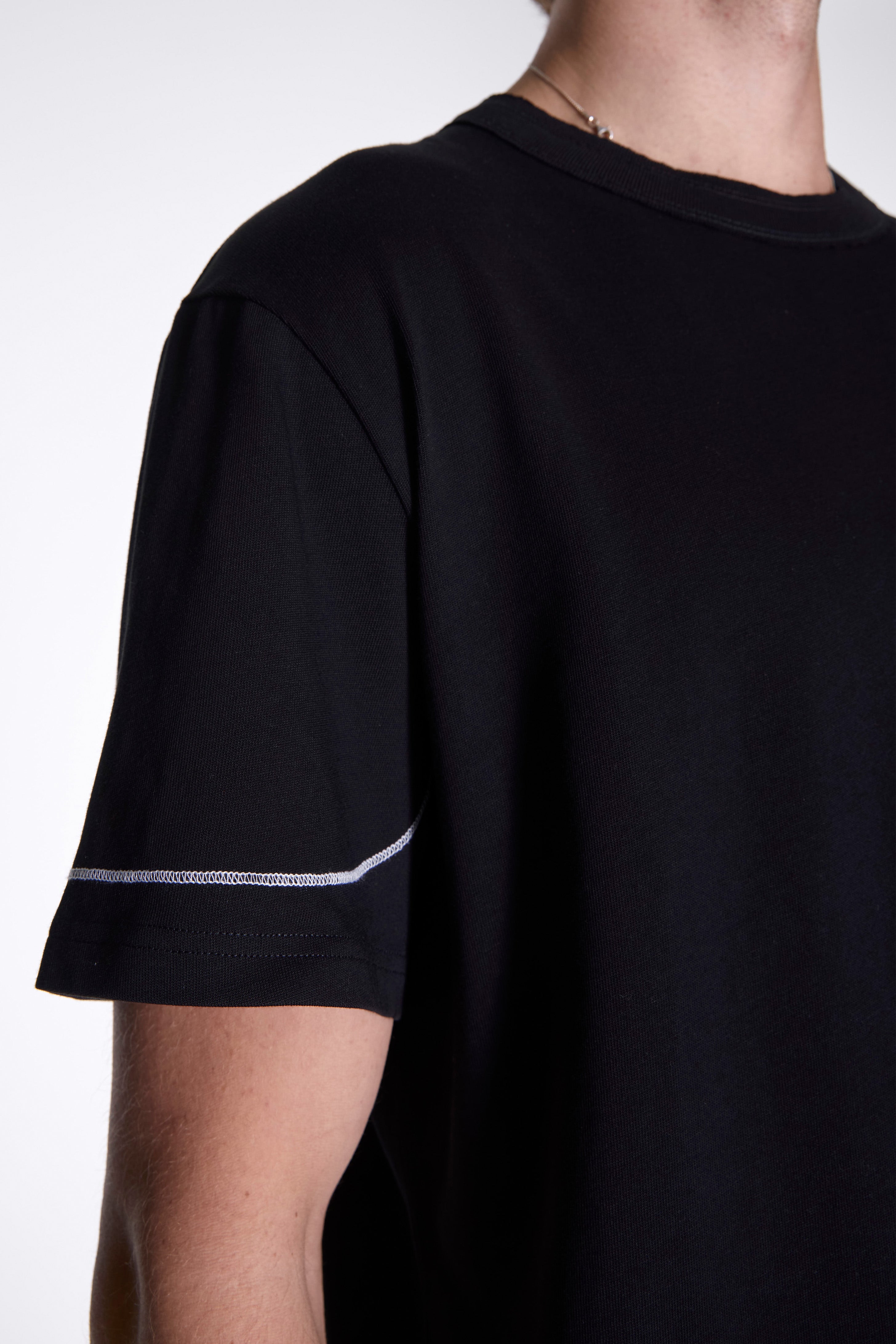 SS Lock Tee Black
