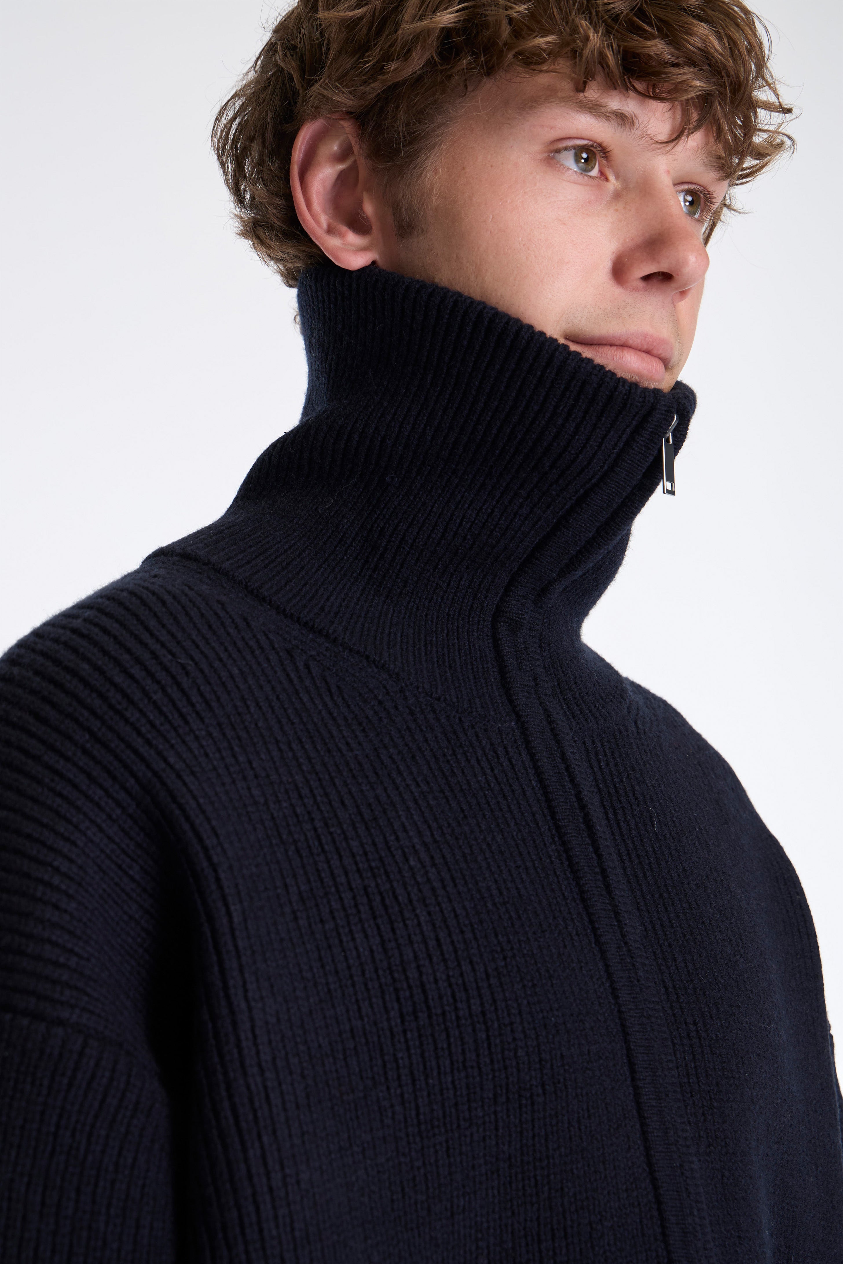 Sandos Merino Wool Knit Darkest Navy
