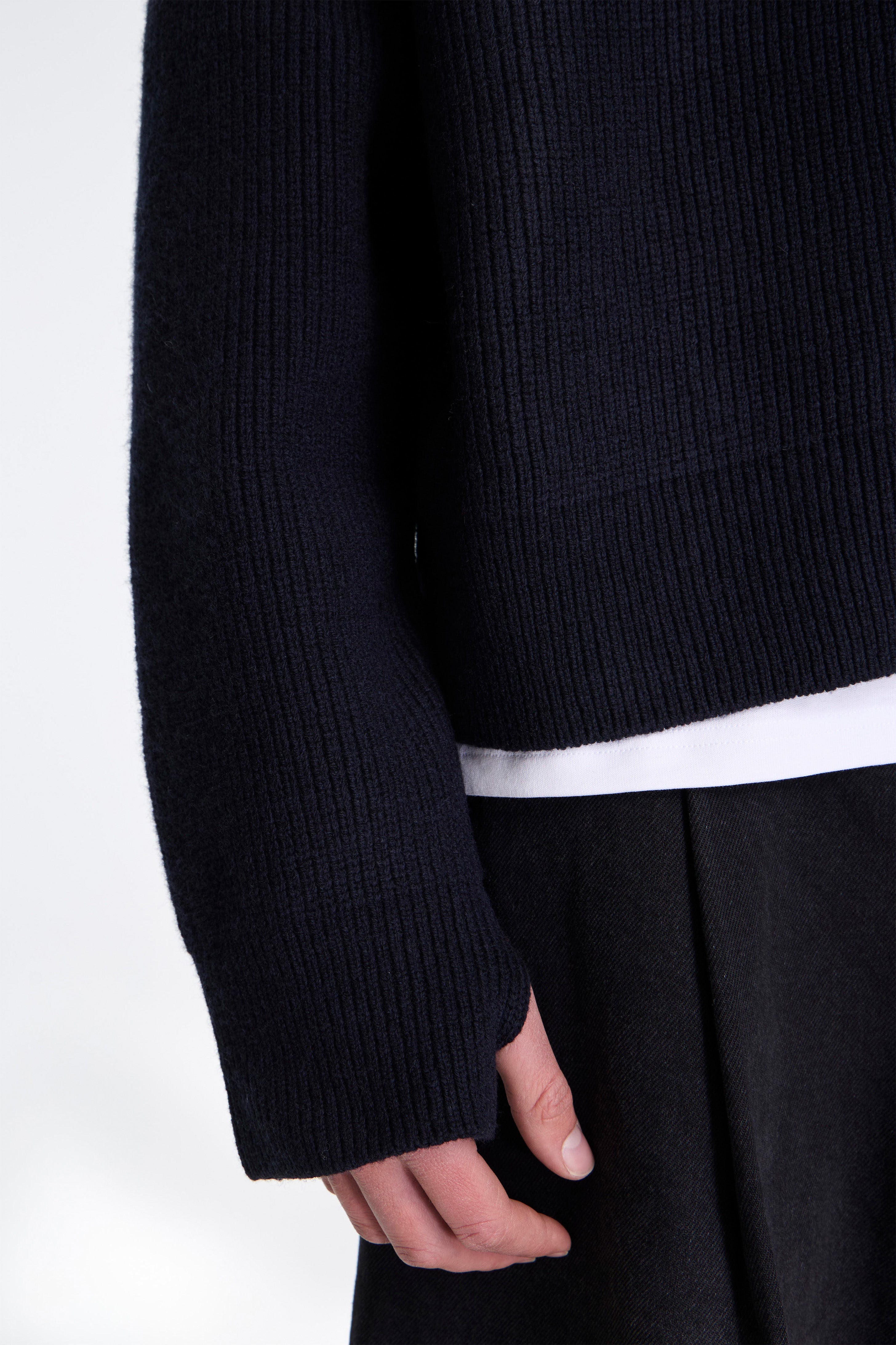 Sandos Merino Wool Knit Darkest Navy