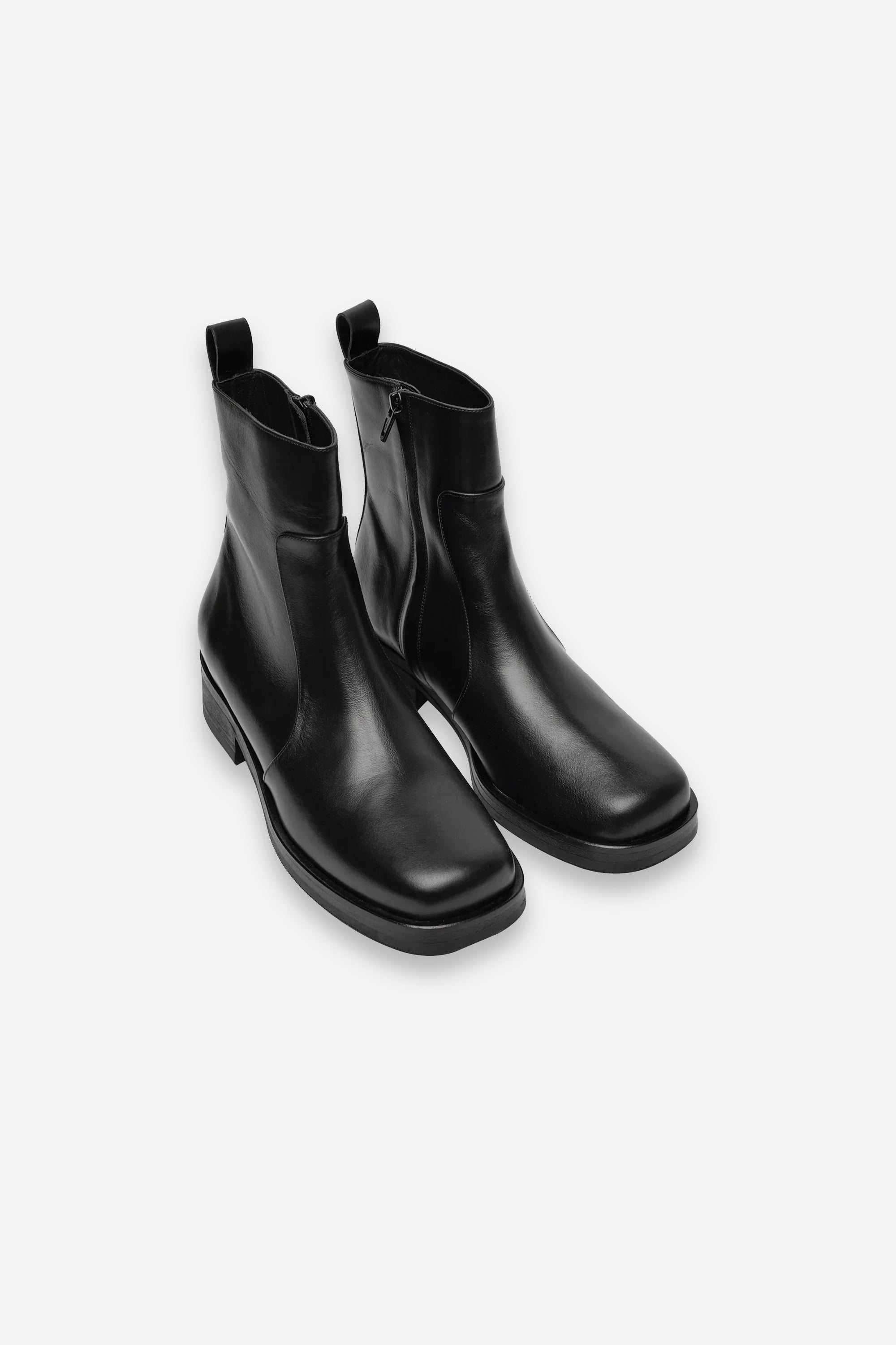 Square Boot Black
