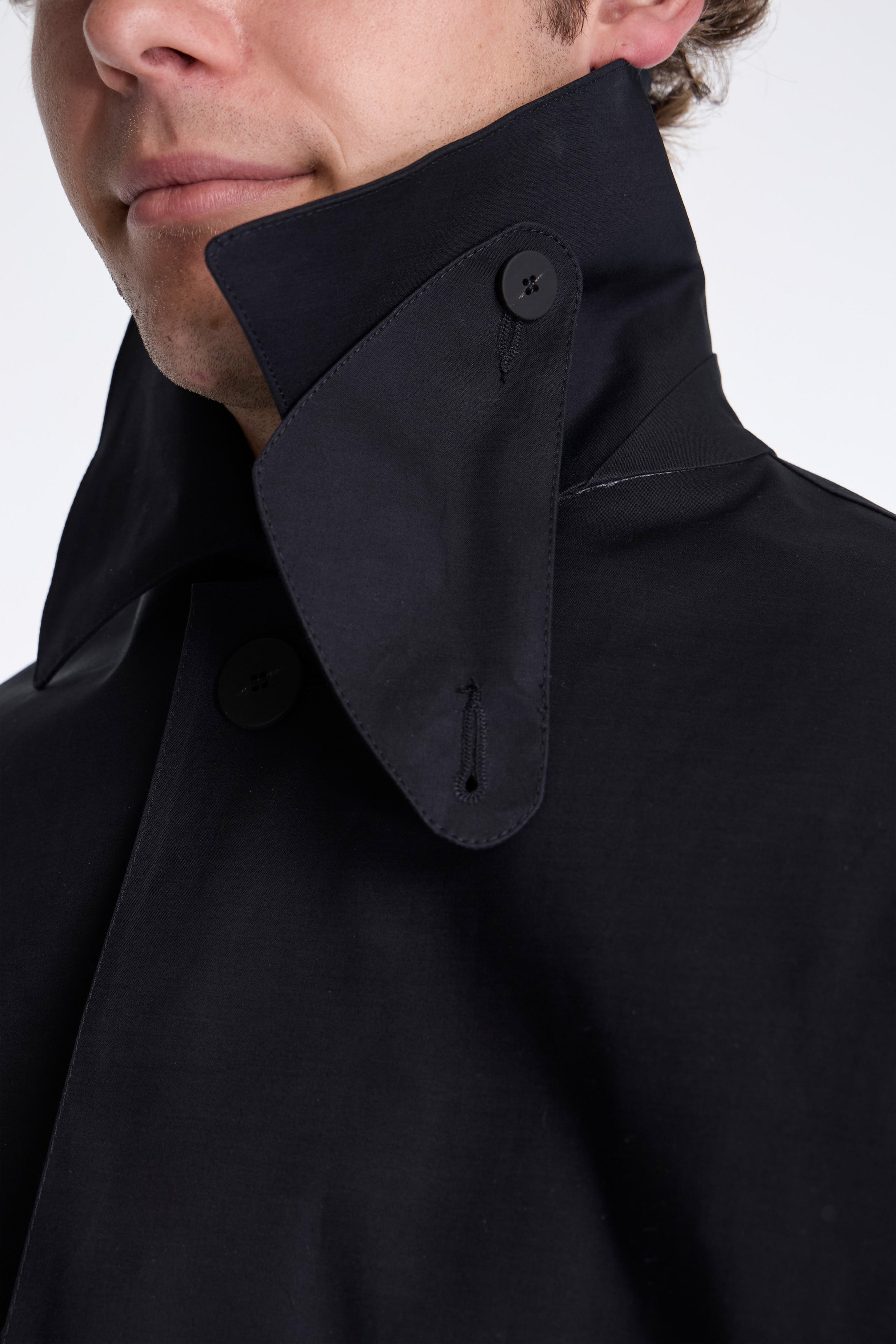 Teviot Mackintosh Coat Black