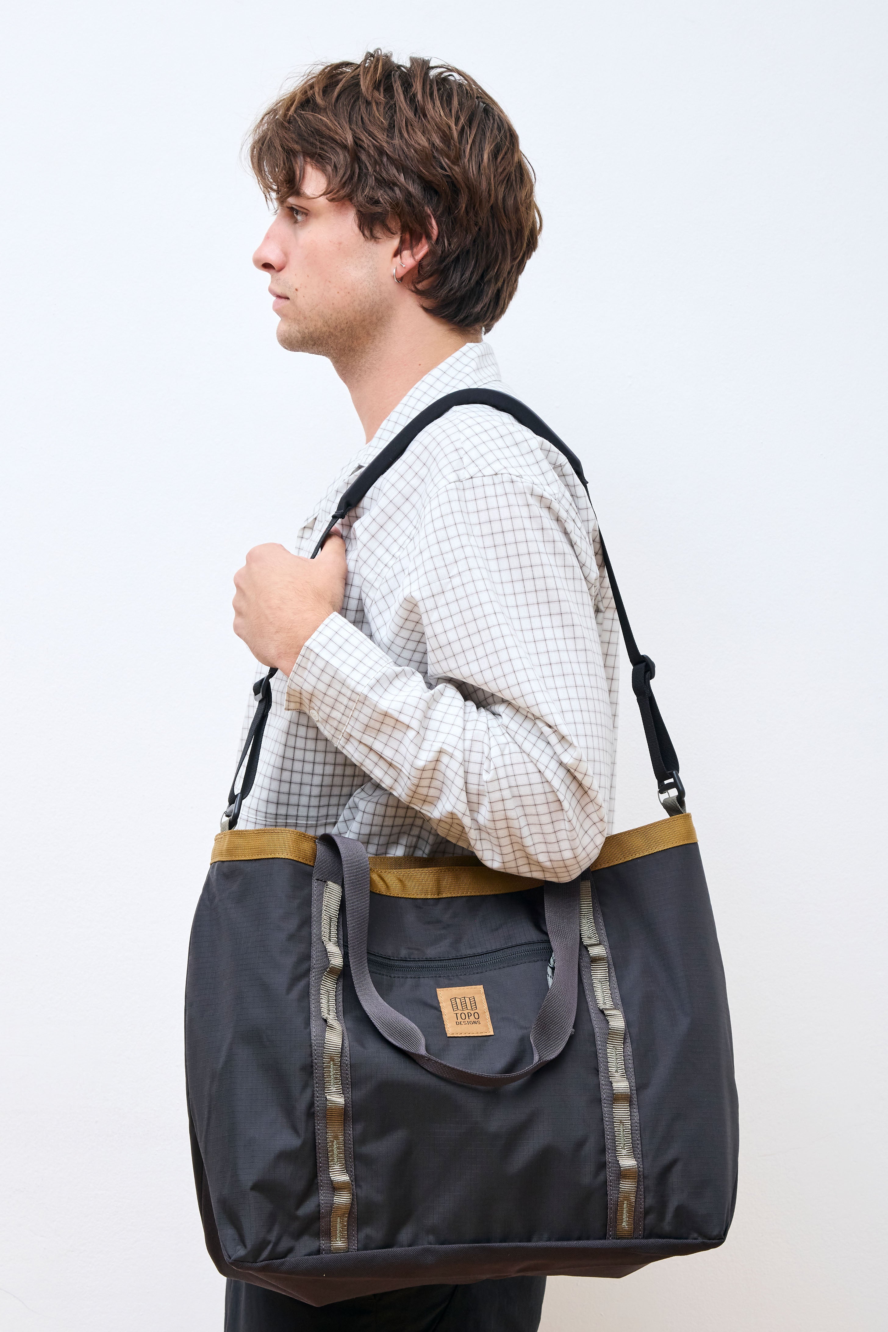 Mountain Utility Tote  Black/Neutral