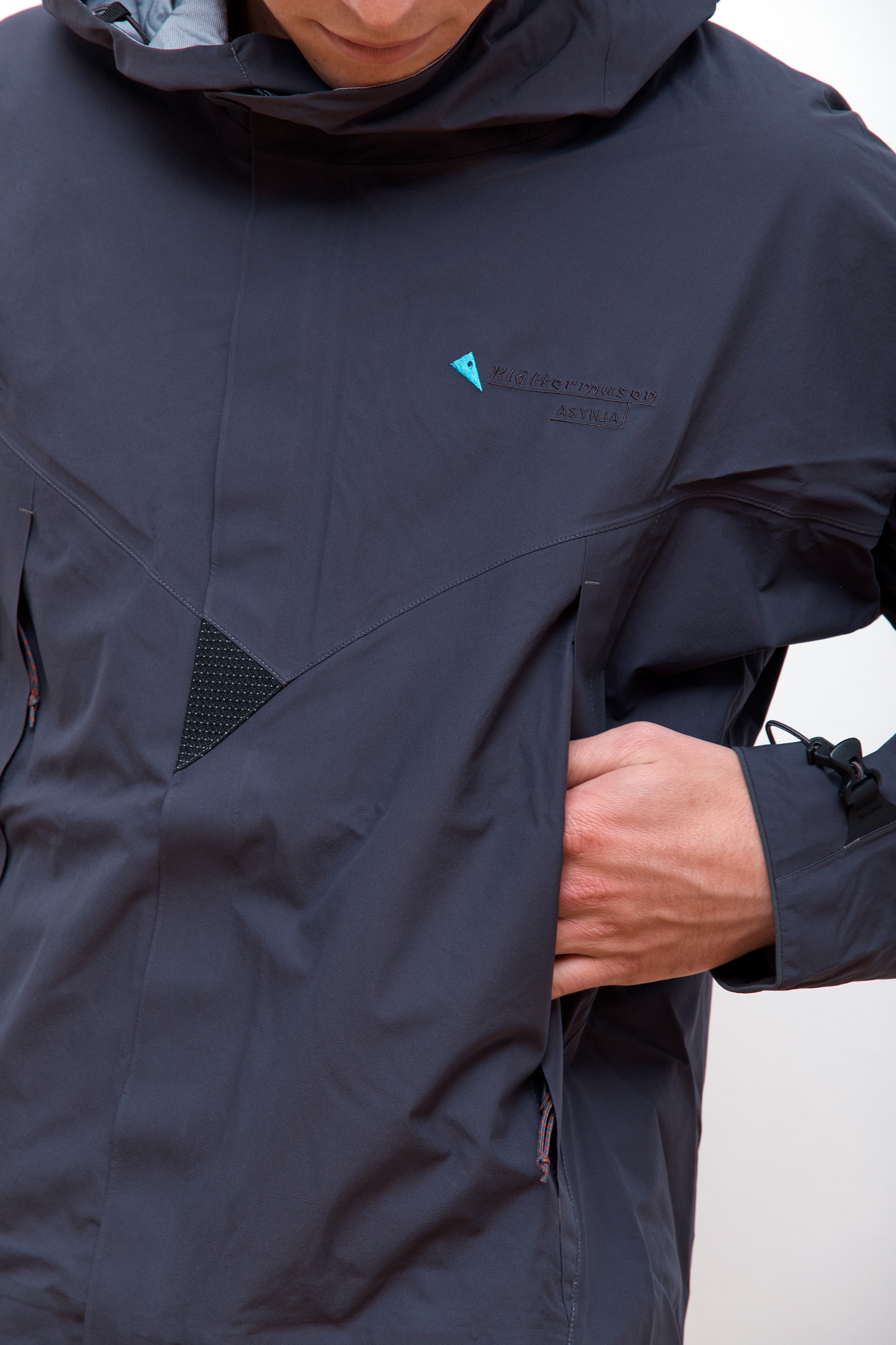 Asynja Jacket M'S Raven