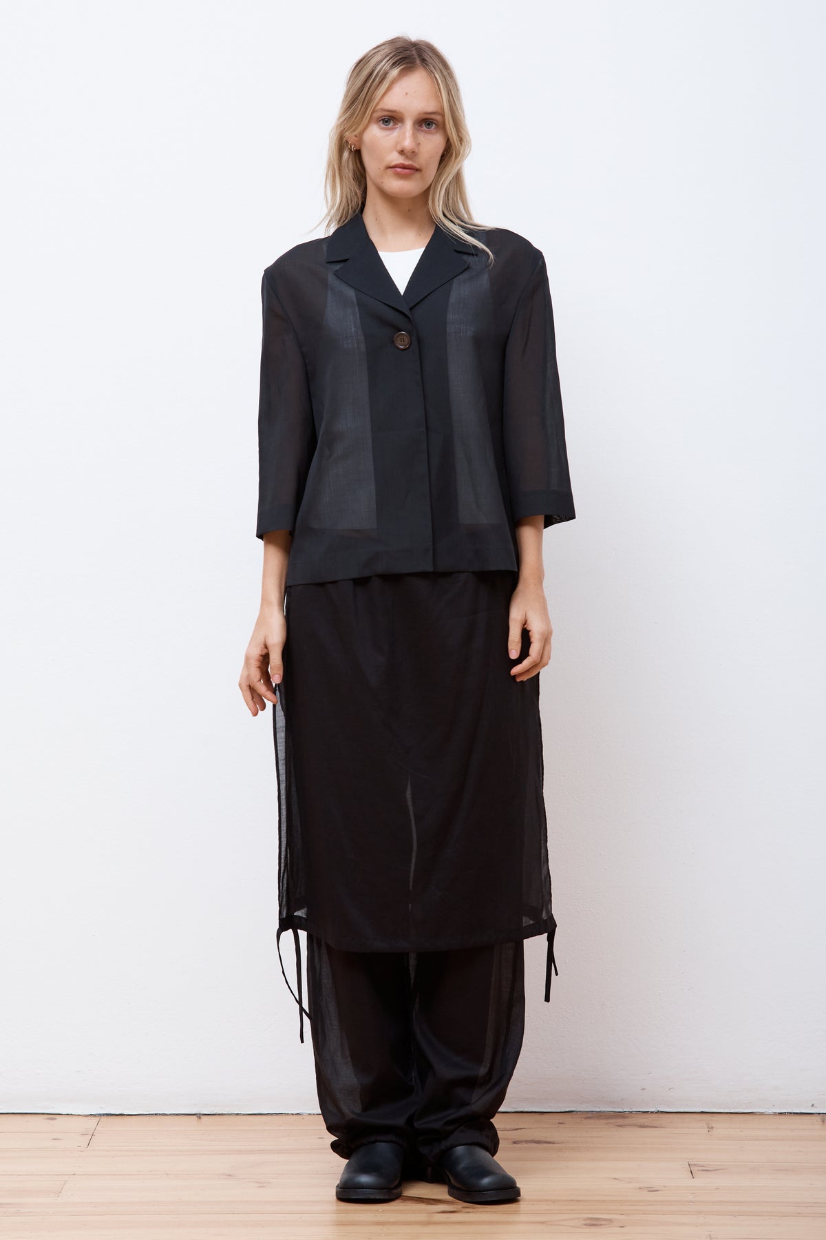 Amomento Sheer Crop Jacket Black