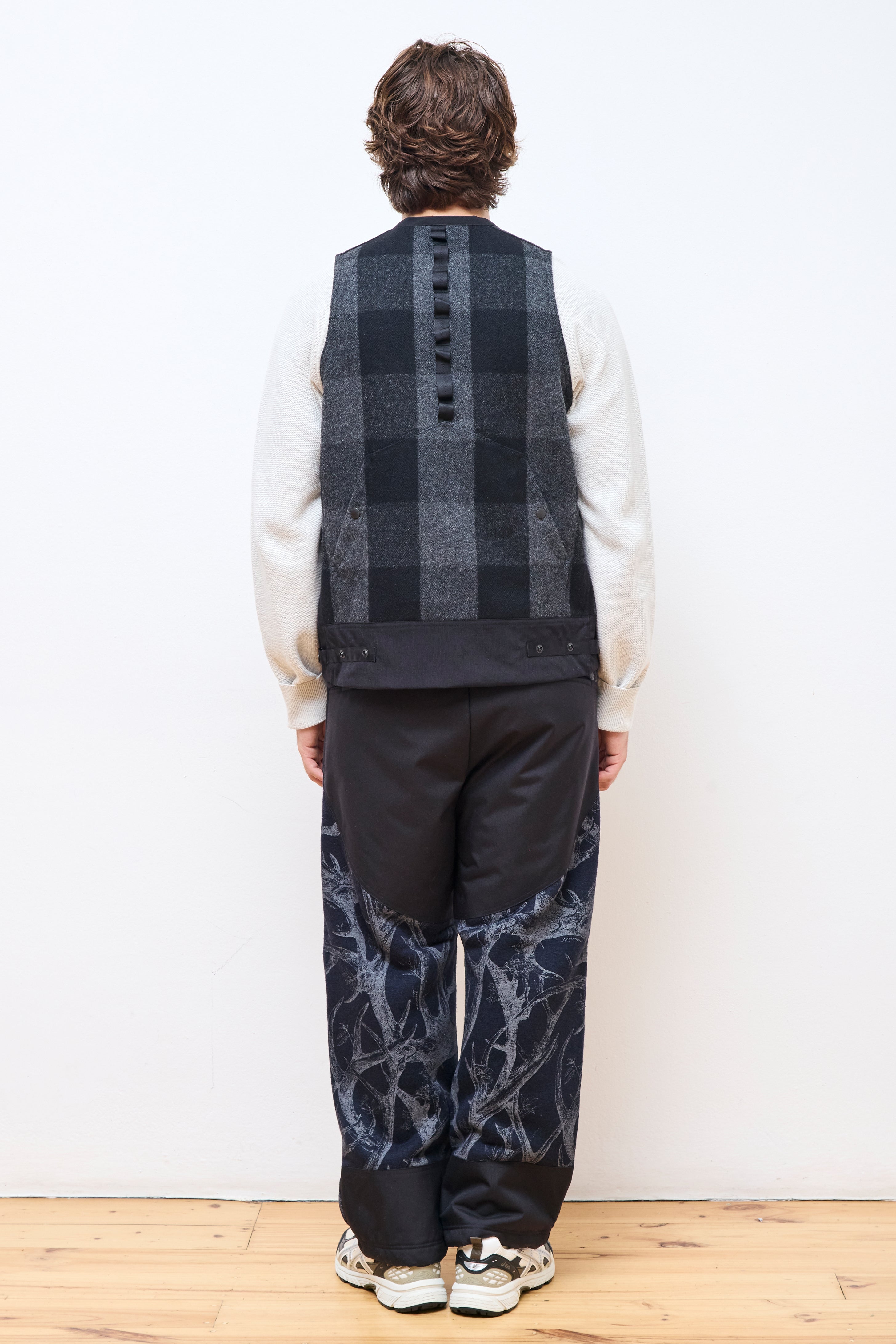 Buffalo Check 3Way Collar Bush Hike Vest Charcoal